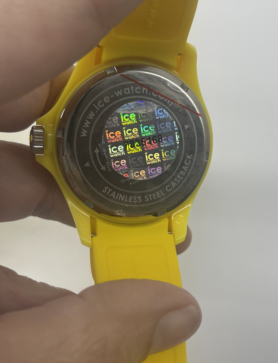 Rare 2012 Ice World Sweden Edition Big Unisex Yellow Blue Analogue Watch New