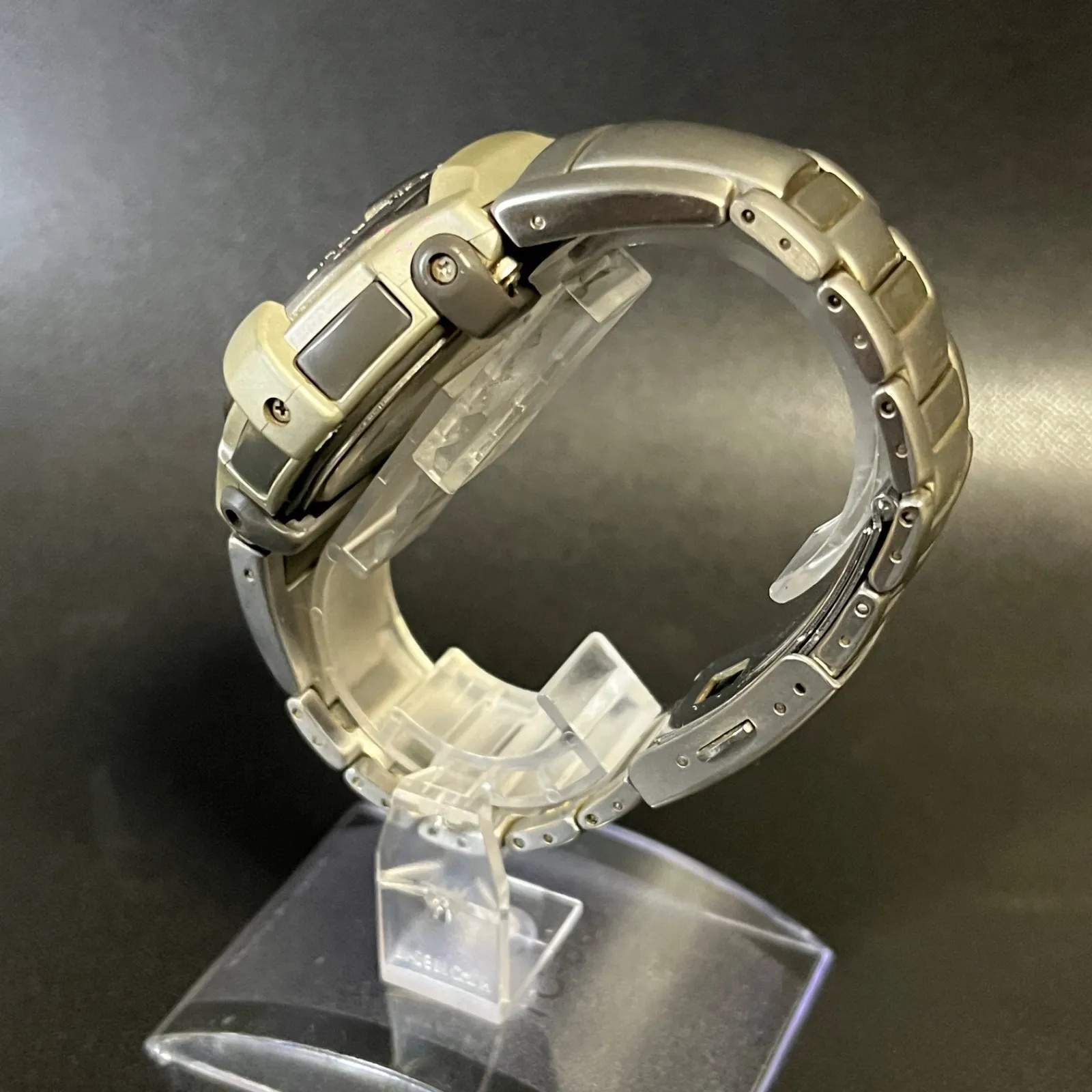 [Working Condition] G-SHOCK GT-000 White Y2K Digital Watch – Tested and working,