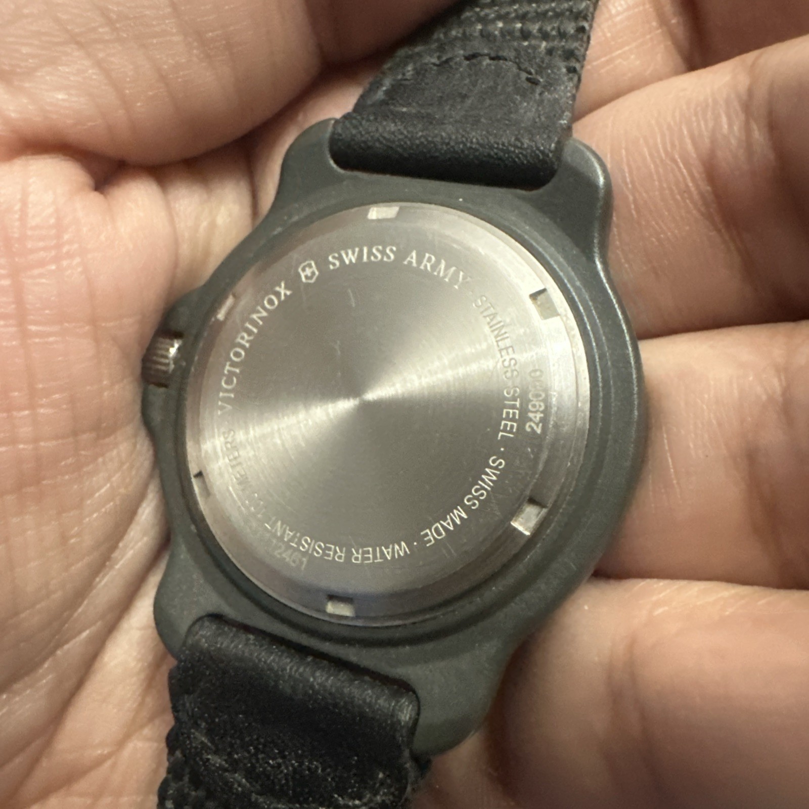 Vintage VICTORINOX SWISS ARMY Men’s 40mm Black Watch SWISS MADE Untested As Is