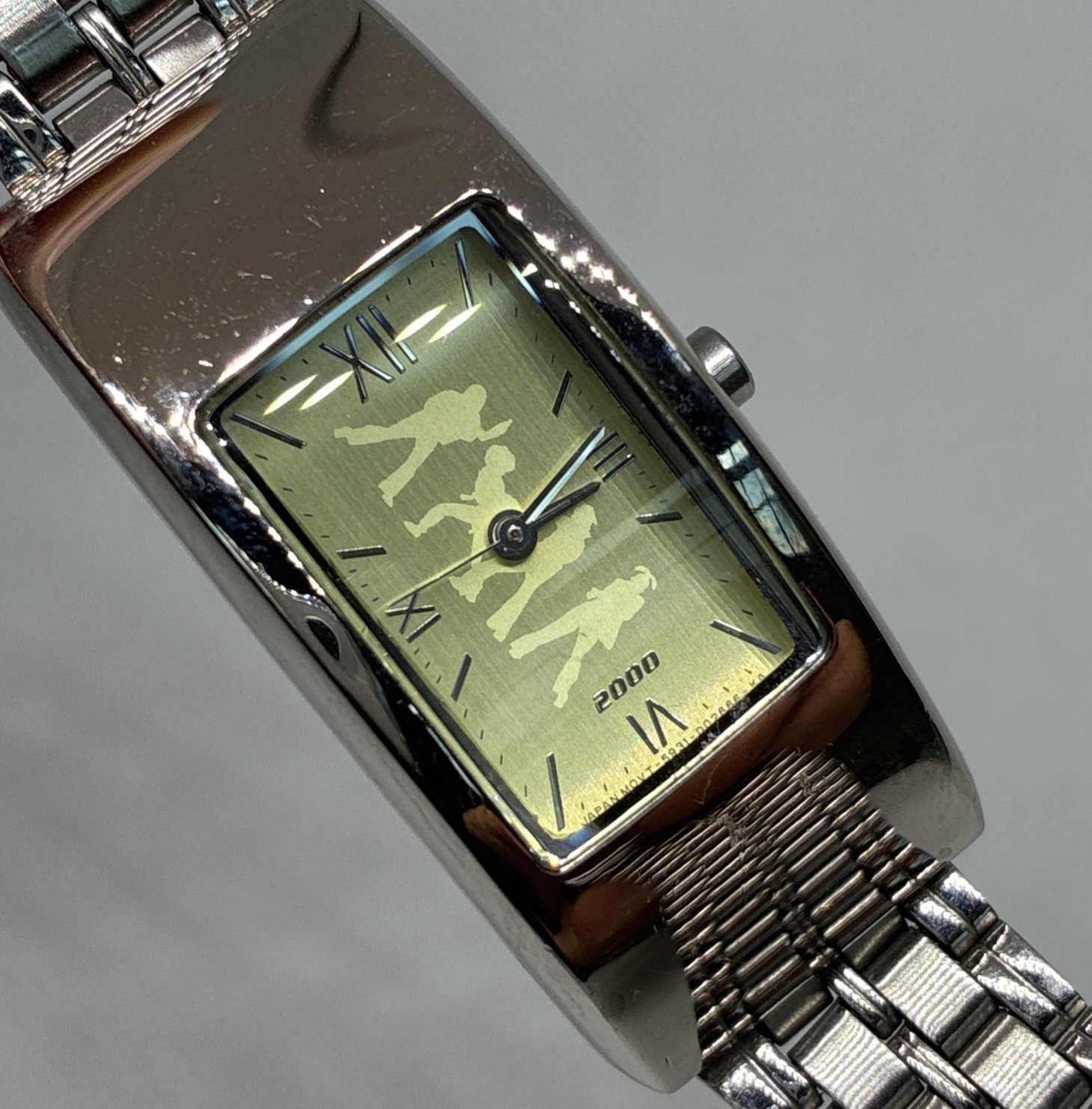 CITIZEN “THE MEMORIAL OF SPEED’S GRADUATION” Women’s Quartz Watch 19mm Y2K Style