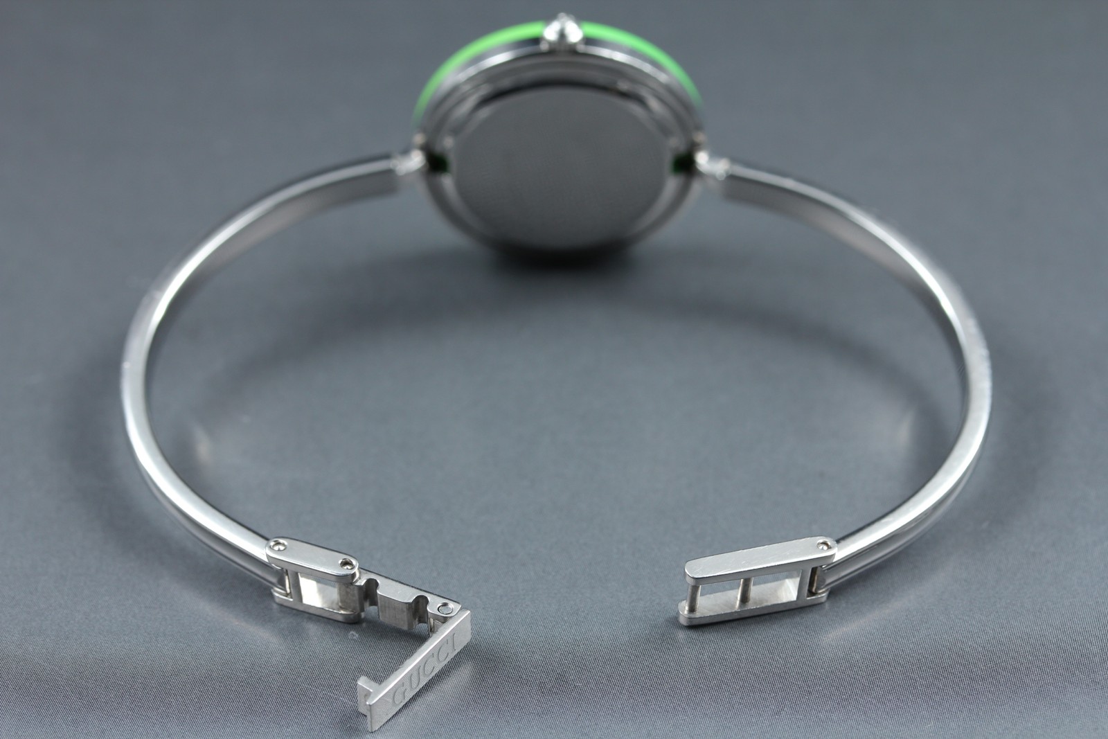 Vintage Gucci Change Bezel 11/12.2L Light Green Bezel Silver Women’s Qz Watch