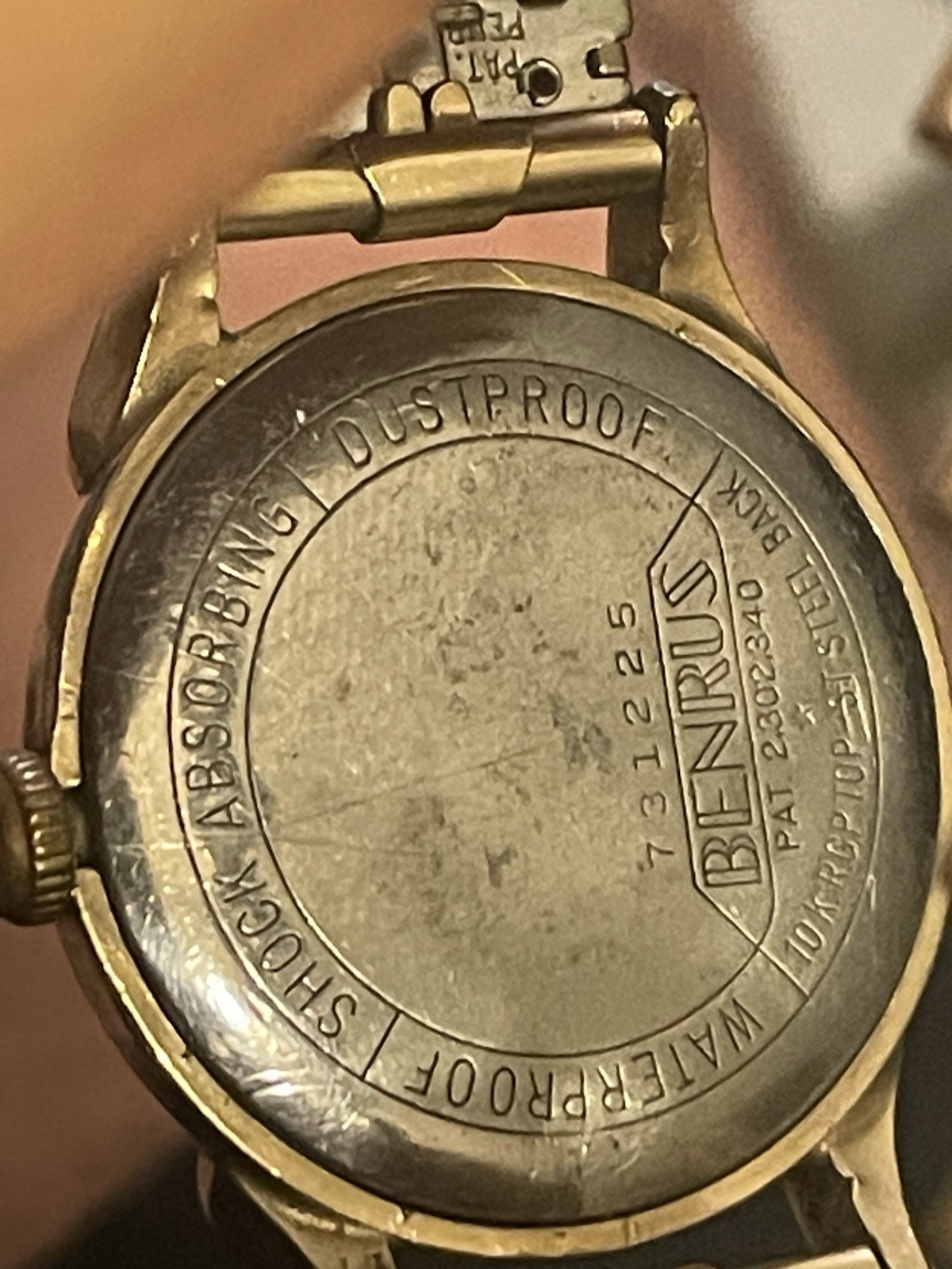 Vintage Benrus Manual Wind Shock-Absorber Swiss Watch Gold Tone Patina Dial Runs