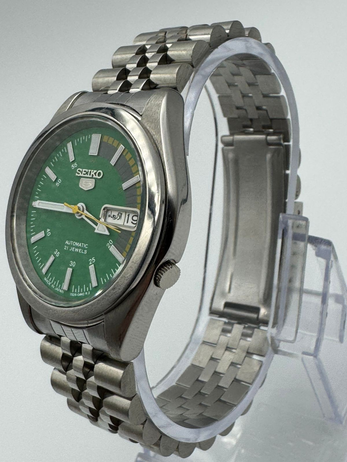 Vintage Seiko 5 Automatic Green Racer Dial Wrist Watch For Mens Japan 7S26