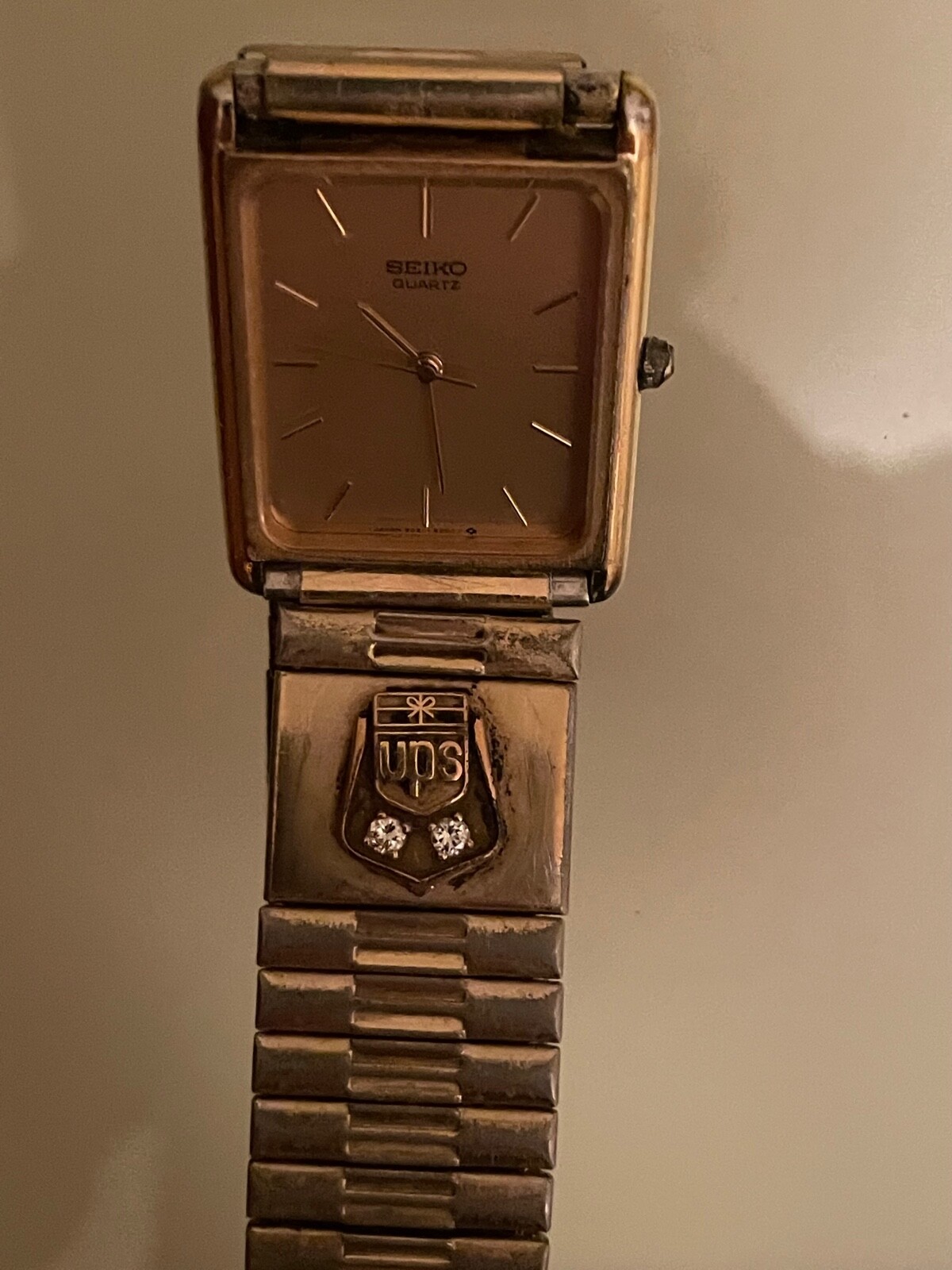 United Parcel Service UPS 30 Years of Service SEIKO watch 2 Diamonds