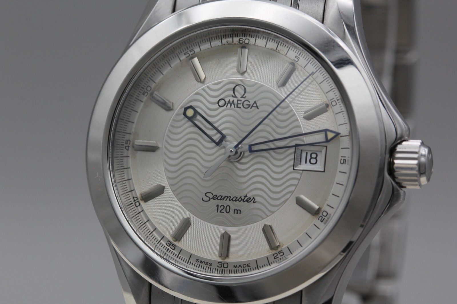 ▶️【Exc+5 w/ Box】OMEGA Seamaster 120m Cal.1538 2511.31 Silver Quartz Men’s Watch