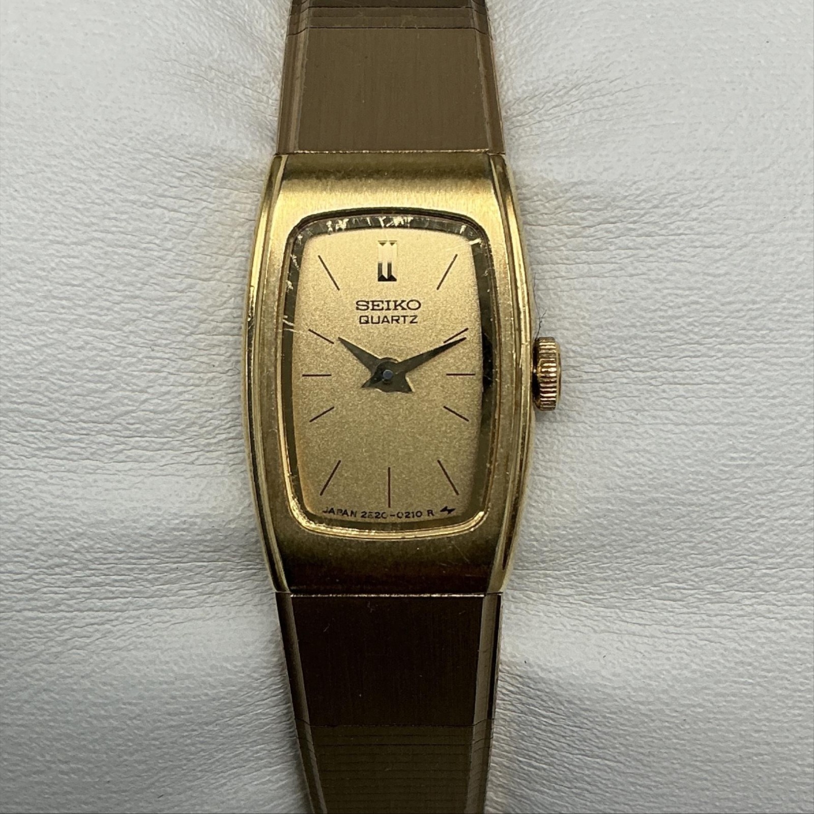 Vintage Seiko Womens Watch 13mm Gold Tone Rectangle 2E20-5139 New Battery 5″
