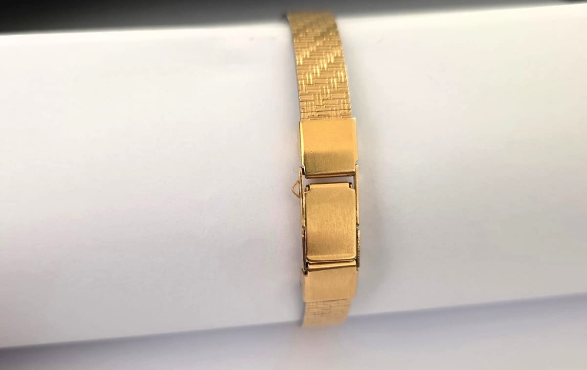vintage Orient Quartz woman watch