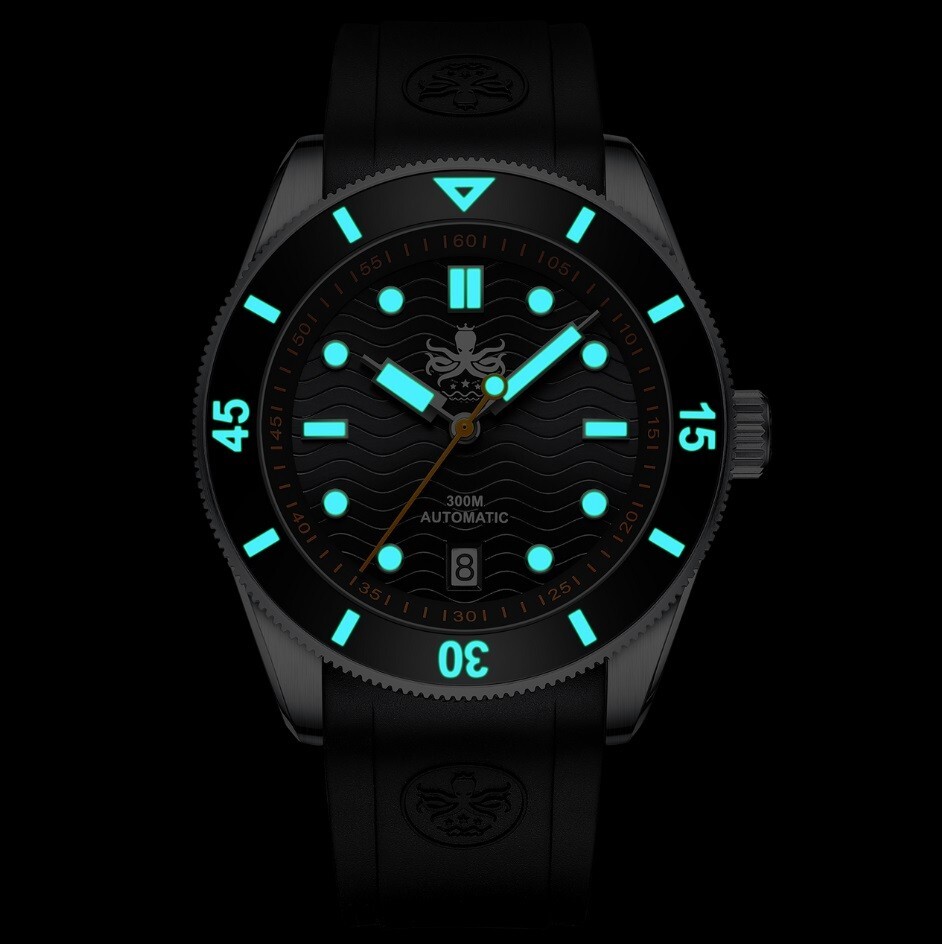 PHOIBOS Wave Master PY010ER Men’s Diver Watch Abalone Shell 300m WR