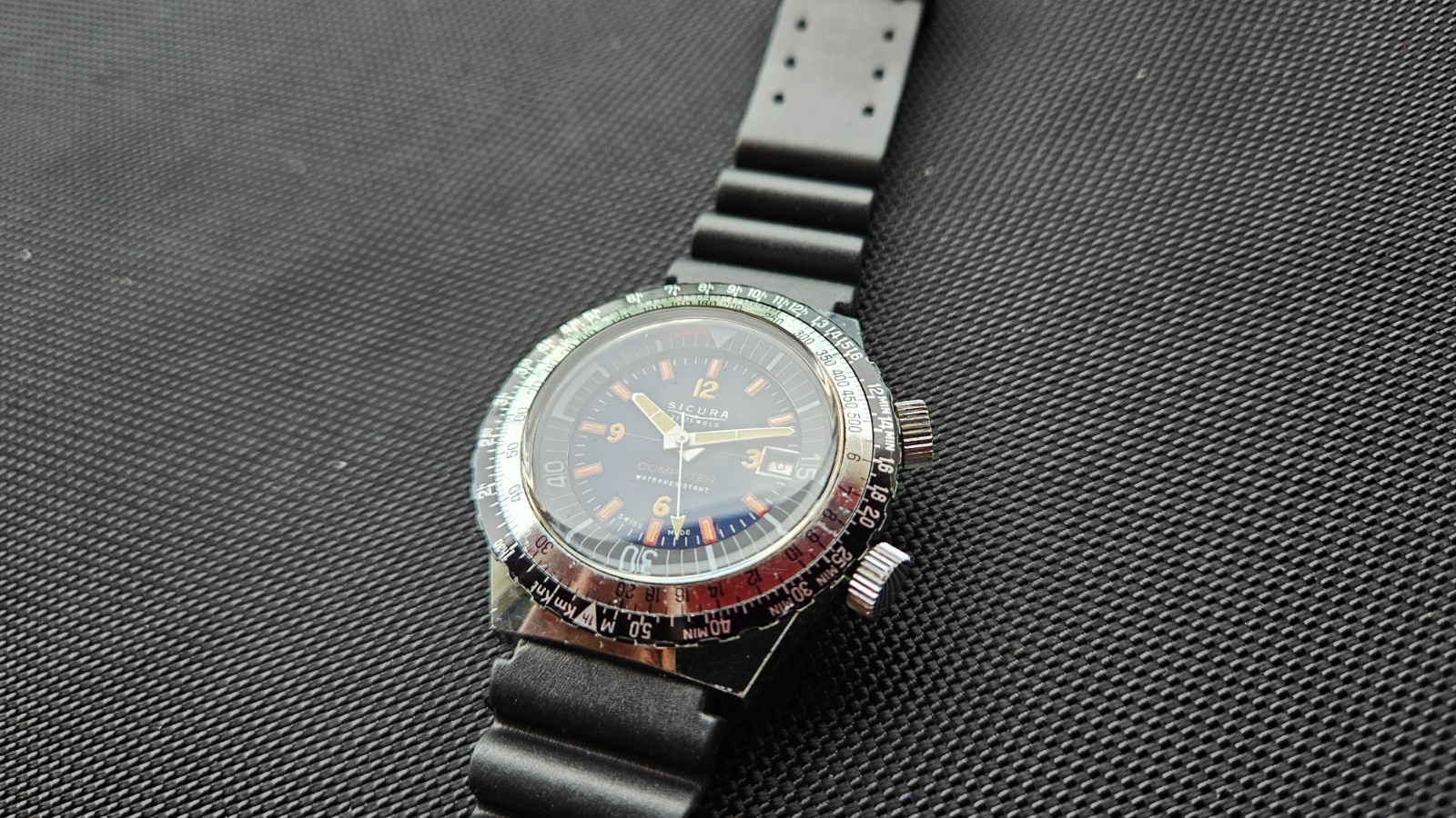 Sicura 21 Jewels Computer blue Dial manual wind rotating bezel Vintage