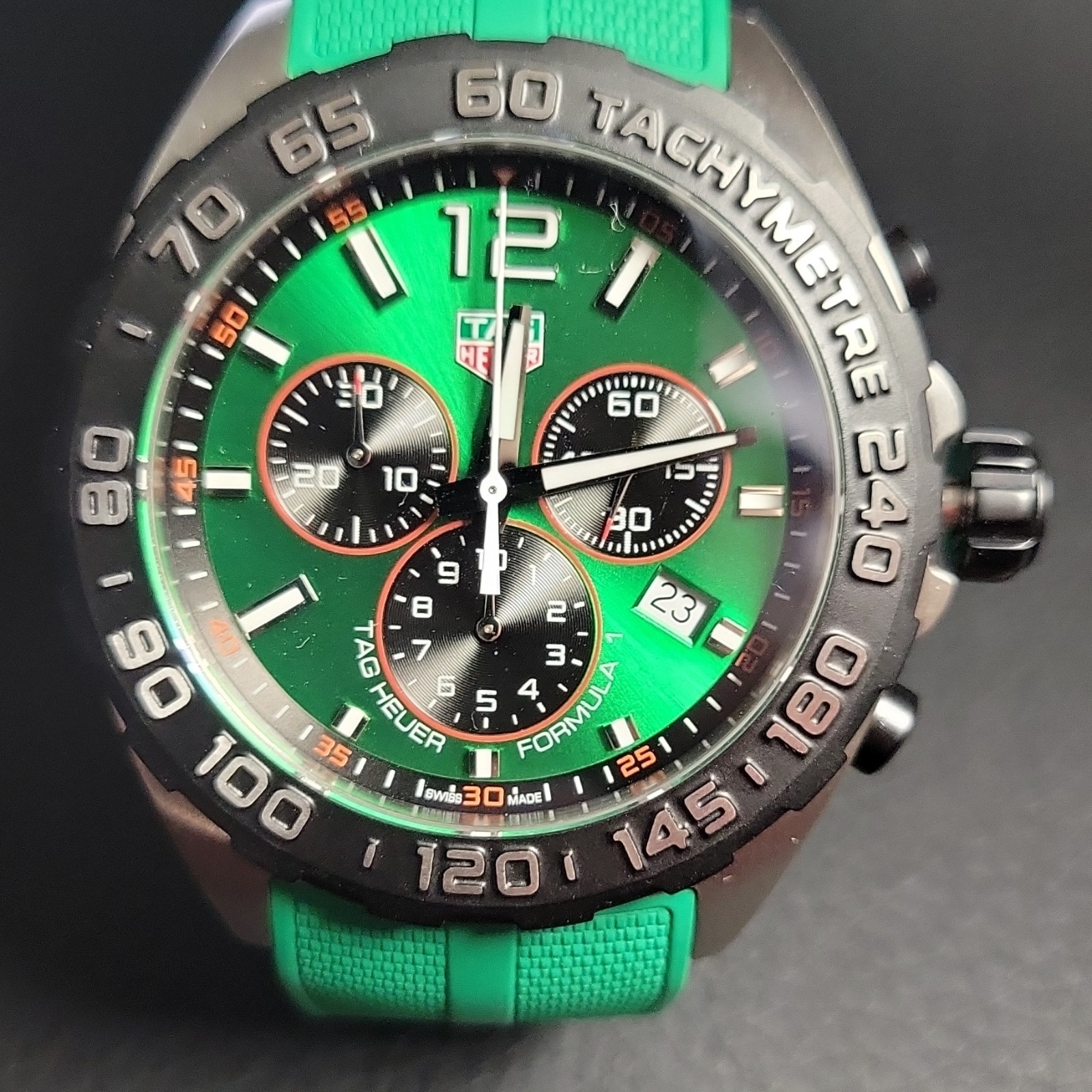 TAG Heuer Formula 1 43mm Green/Black Dial Quartz Chronograph 200m Rubber Box