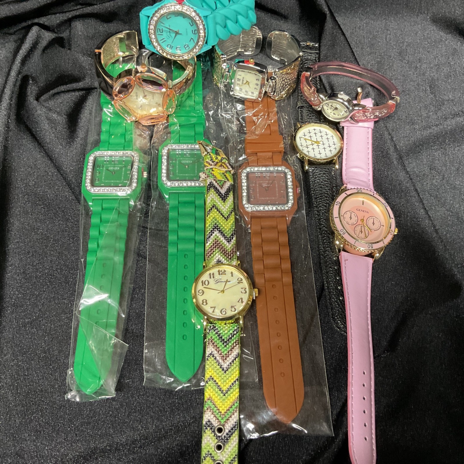 Womens GENEVA Narmi Watches Mixed LOT Of 10 Rubber Leather Band Need Batteries