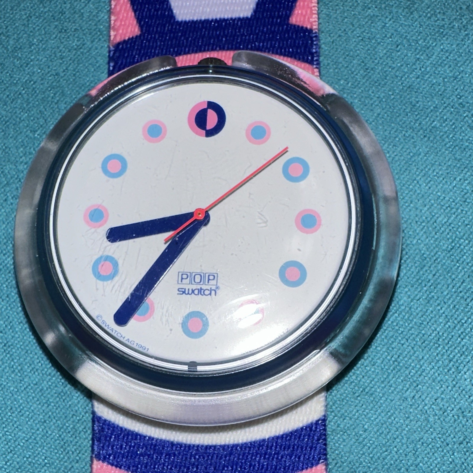 Vintage Pop Swatch 1991 Contessa PWN104 in original box. Great condition.