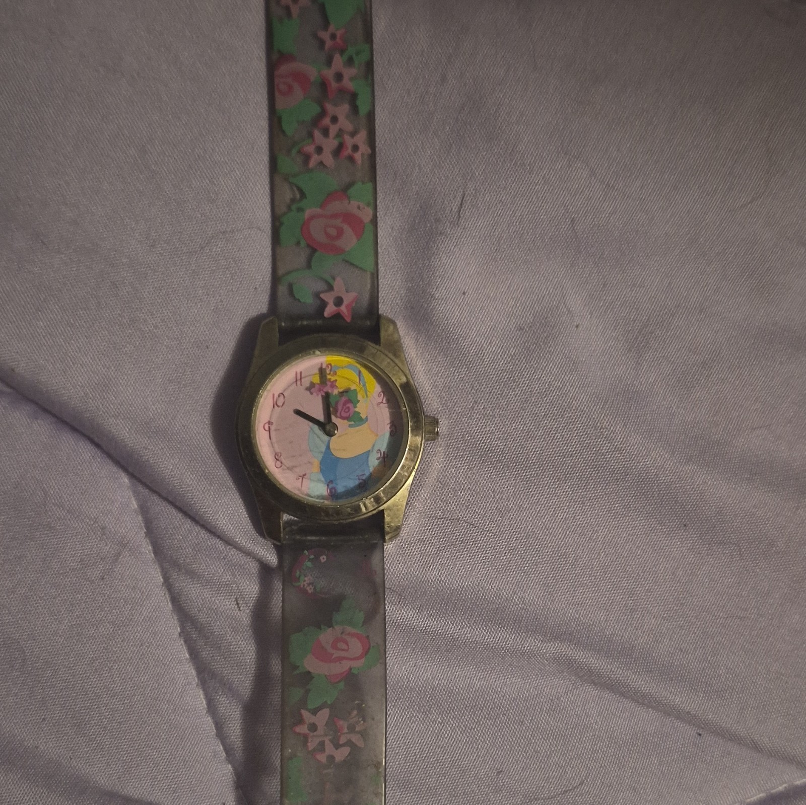 Disney Cinderella Quartz Analog Wristwatch 12-Hour Dial Floral Plastic Strap