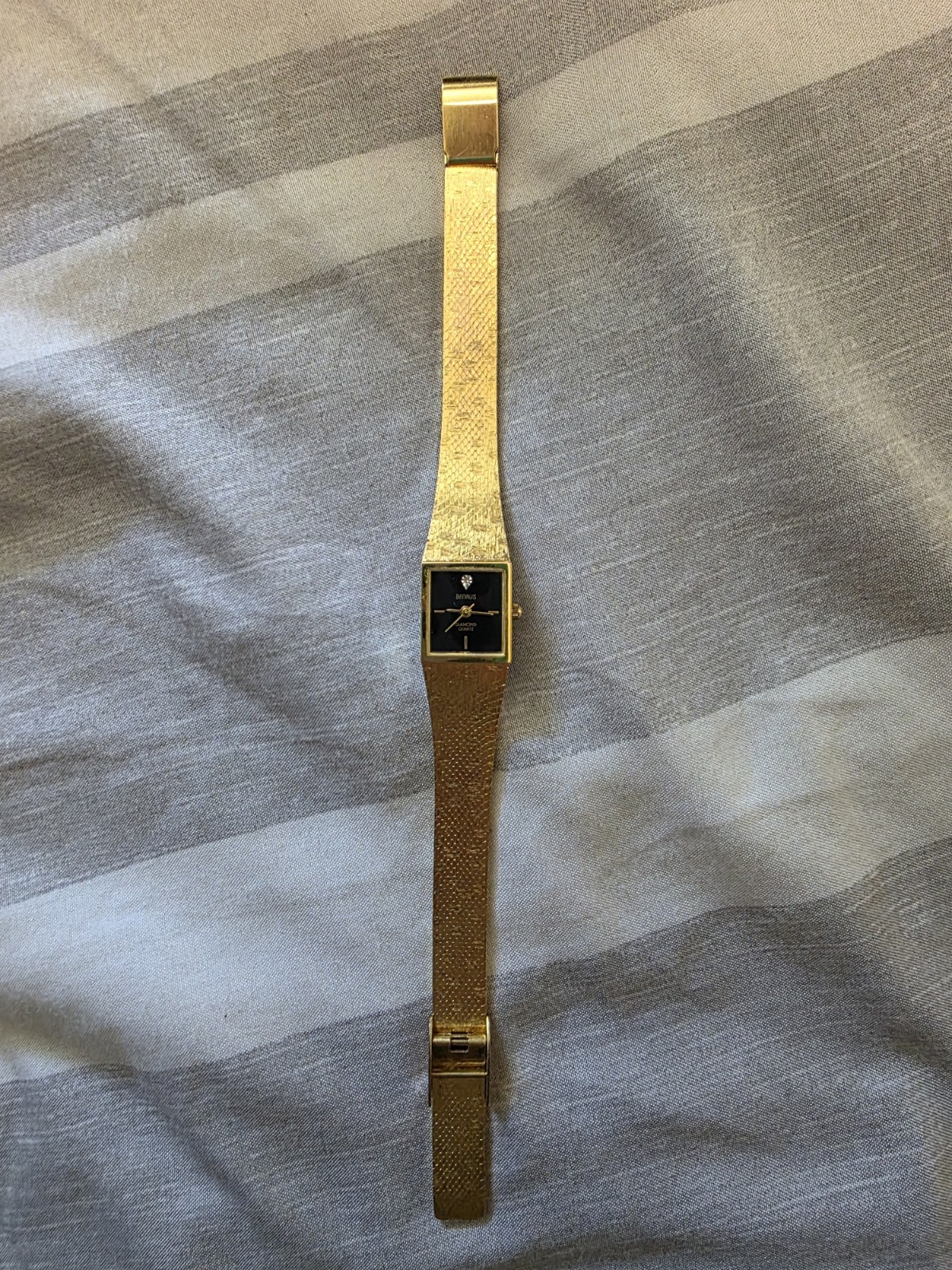 Vtg 1989 BENRUS Tank Diamond Women’s 18mm Quartz Watch Gold Case Bracelet Black