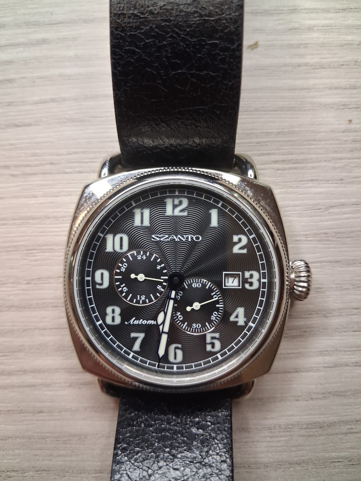 Szanto 6200 Series Automatic Men’s Watch 316L SS Black Dial Leather Box 100M