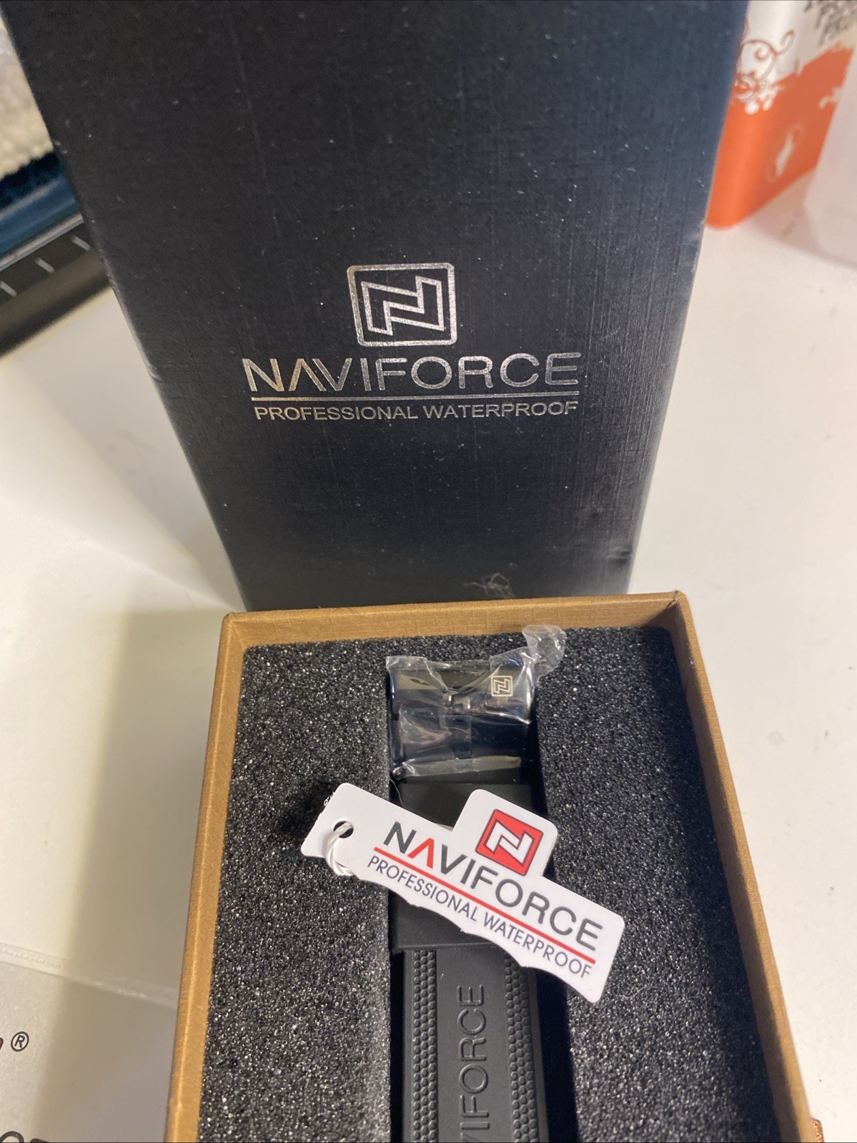 Naviforce NF9215 For Dream black/white Wristwatch Black Band New Battery