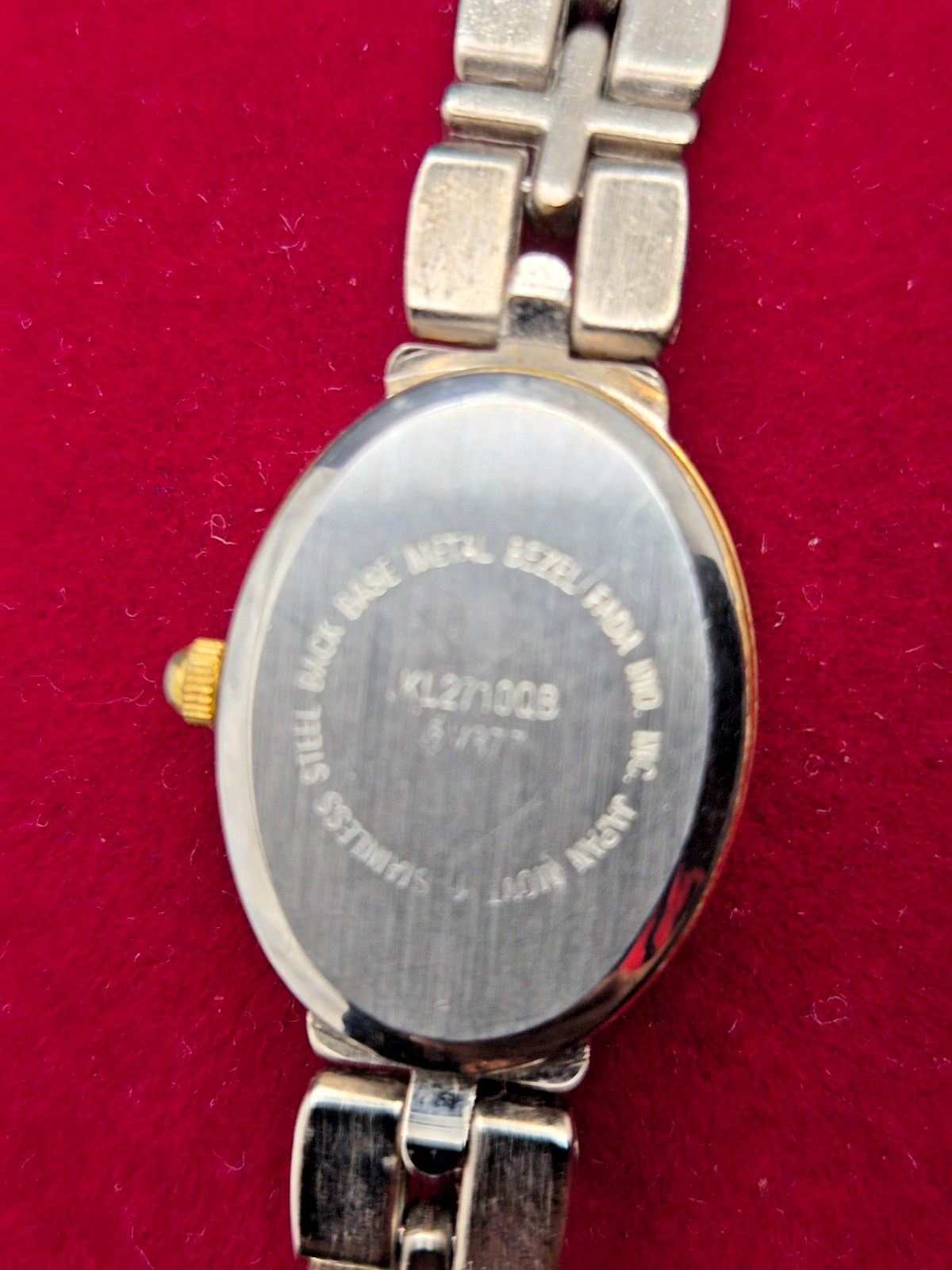 Vintage JOAN RIVERS Ladies Gold Tone Quartz Dress Watch-GVC/Working