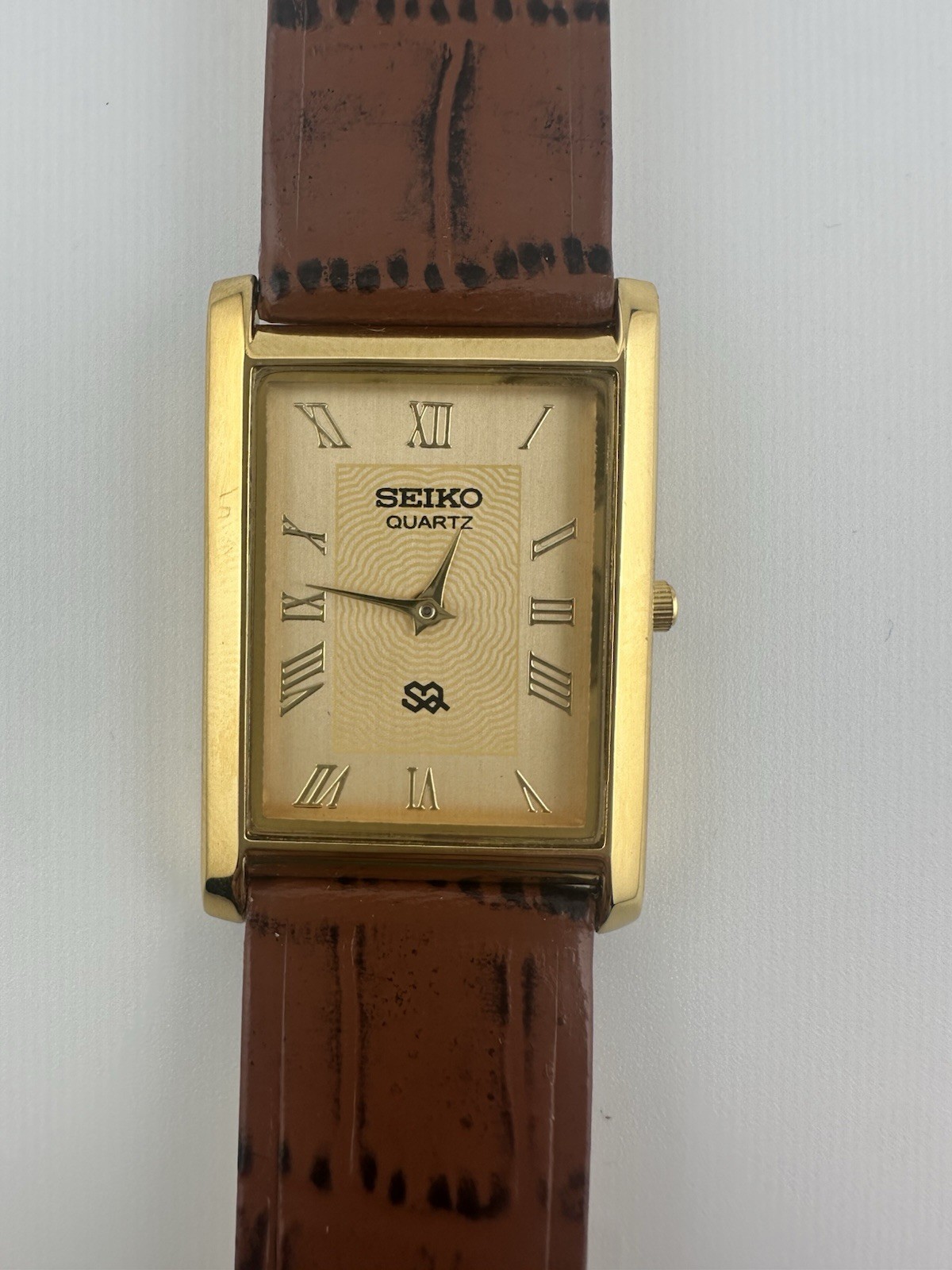 GOLD DIAL-Vintage Seiko Slim Quartz Men’s Wrist Watch