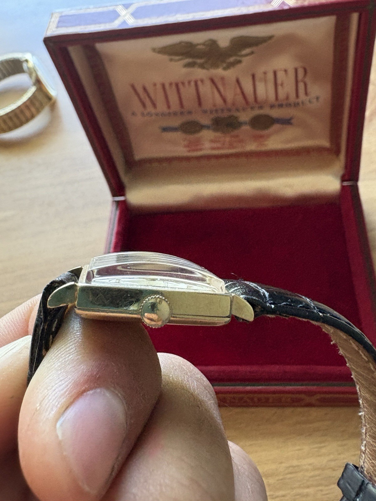 Wittnauer Geneve Swiss Made Manual Wind Gold Mens Watch with original box