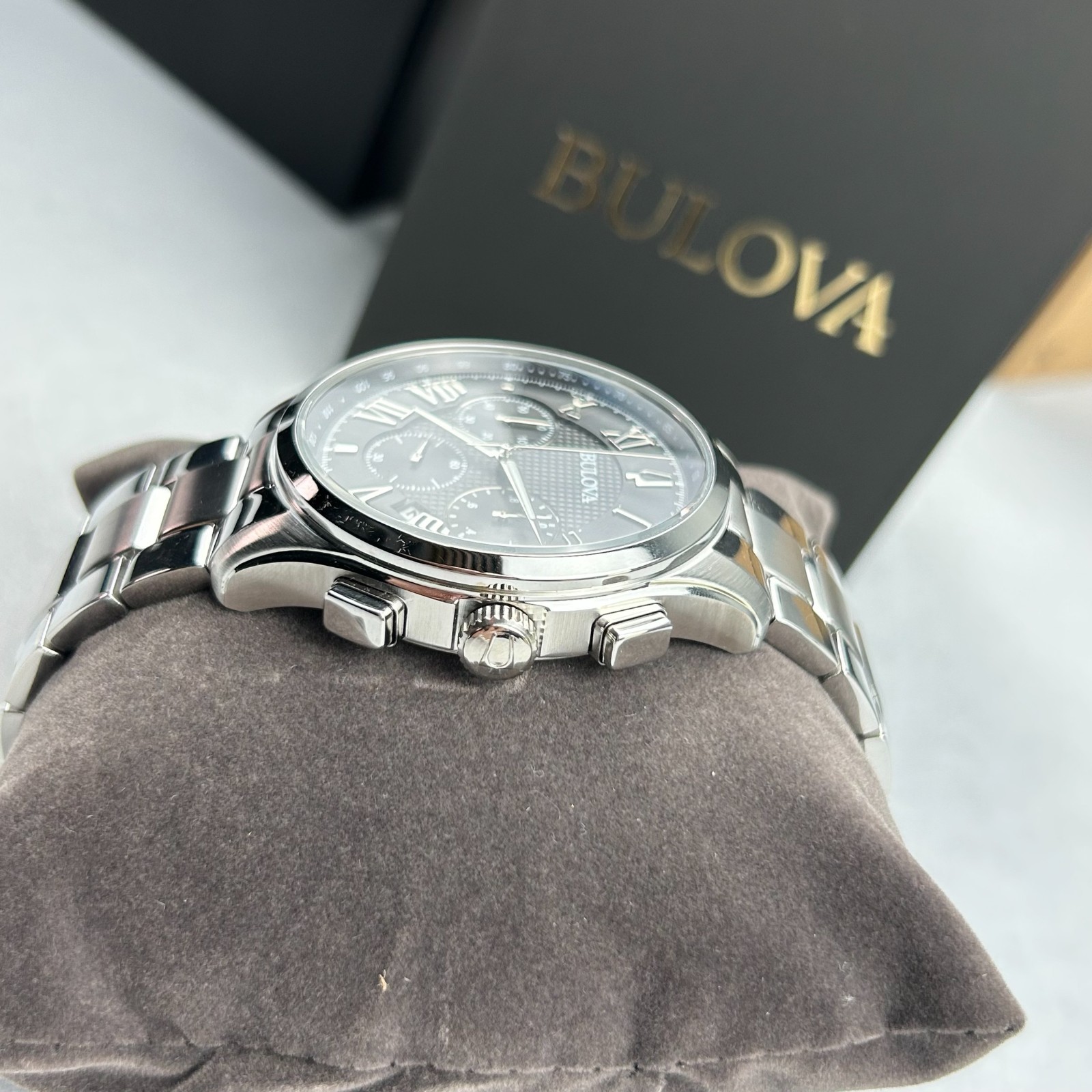 Bulova Wilton Classic 96B288 Black Dial Chronograph Men’s Quartz Watch 46.5mm