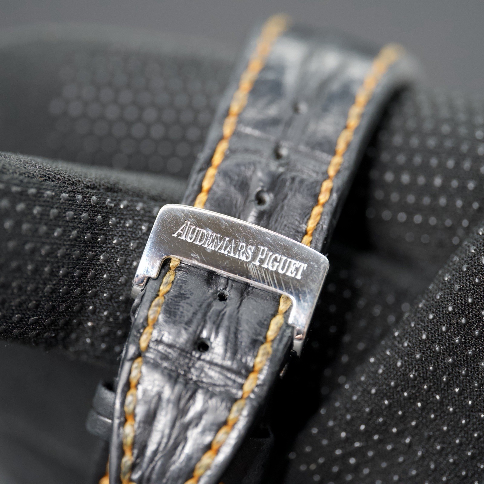 Audemars Piguet Royal Oak Offshore Volcano 42mm |Complete Set|