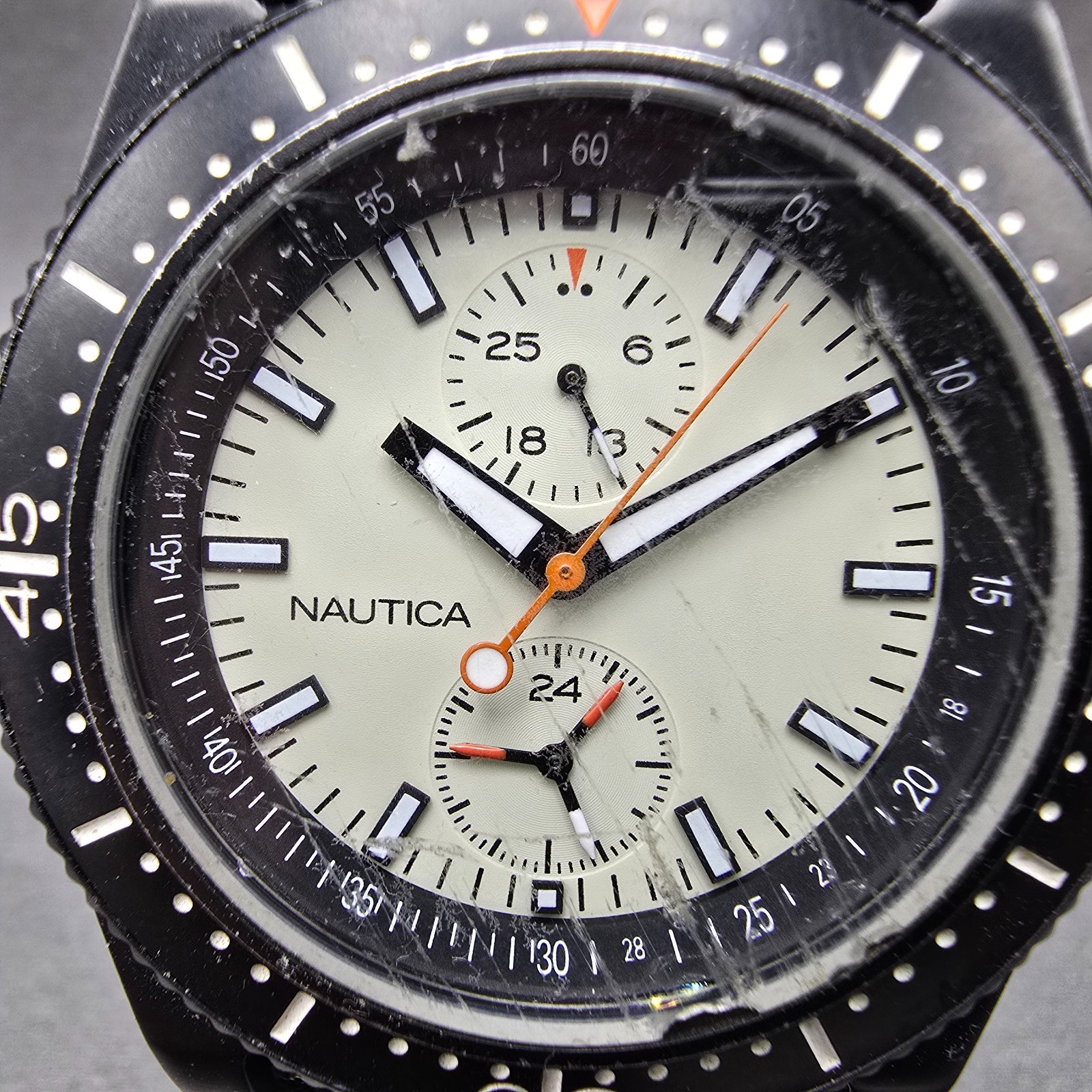 Nautica Dive Watch Men 43mm Gray Dial Black Tone Date Round N11033 New Battery