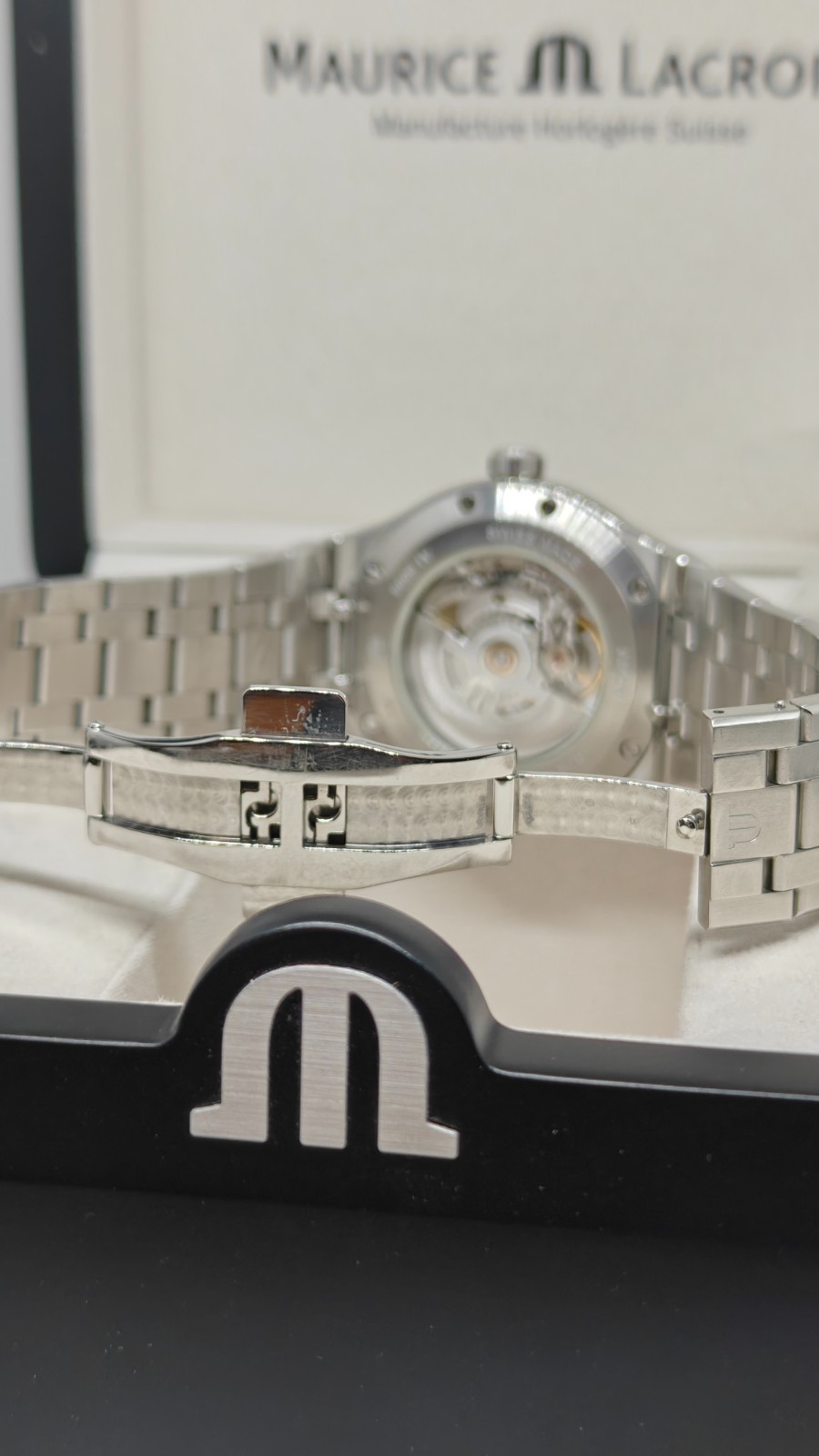 Maurice Lacroix AIKON, Automatic, 42mm – AI6008-SS002-730-1