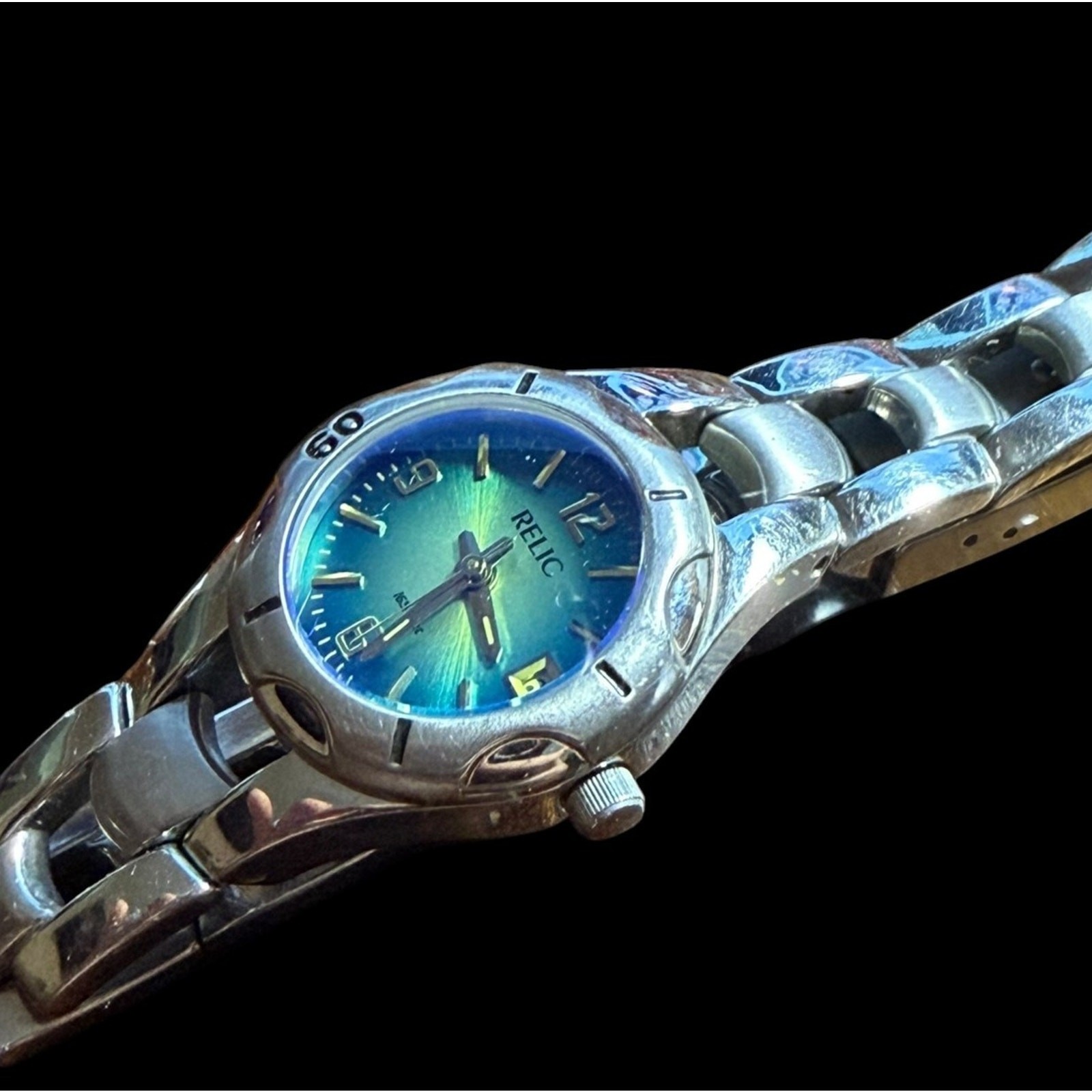 Relic Women’s Quartz Watch Silver Tone Bracelet Blue Green Dial Date Display
