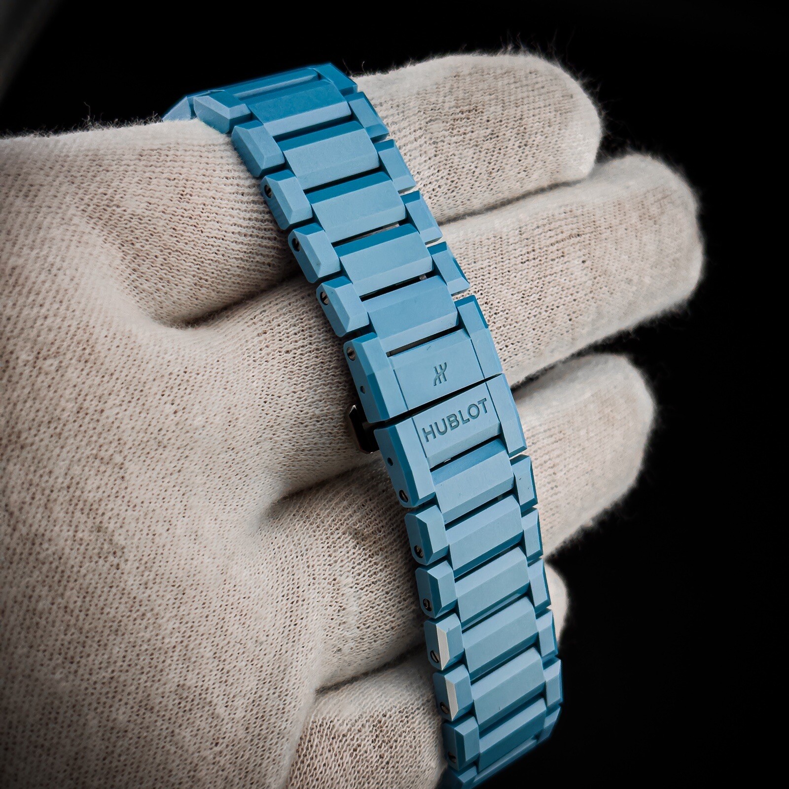 Hublot Big Bang Integrated Sky Blue Ceramic – Limited Edition 451.EX.5120.EX