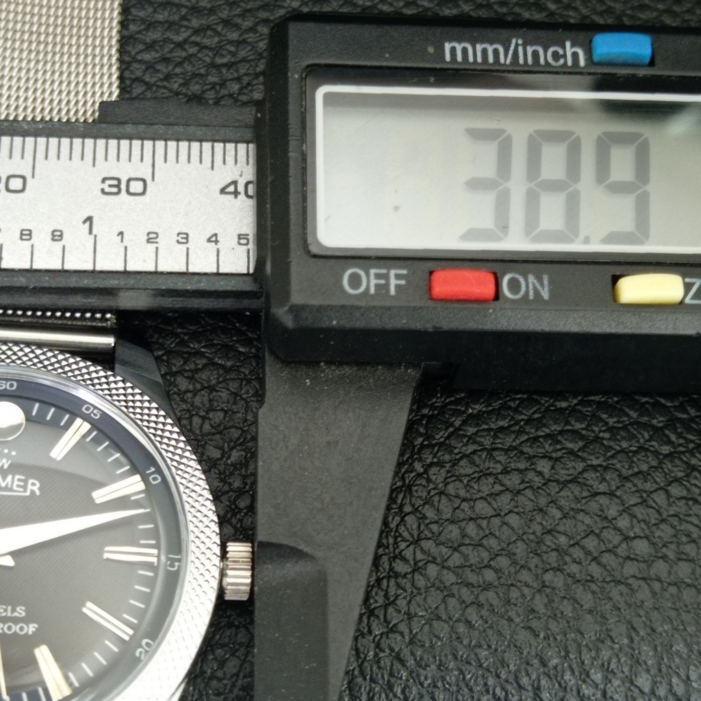 HAND-WINDING VINTAGE SWISS MENS REFURBISHED BLACK COLOR DIAL WATCH a707175-1