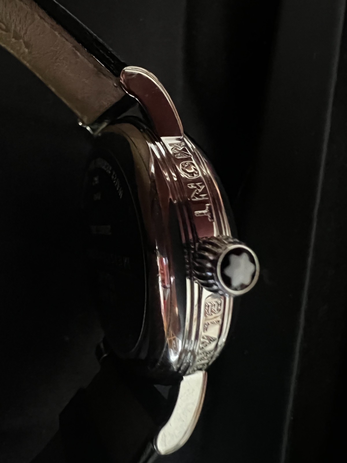 Mont blanc meisterstuck watch, pen, service book and original gift box