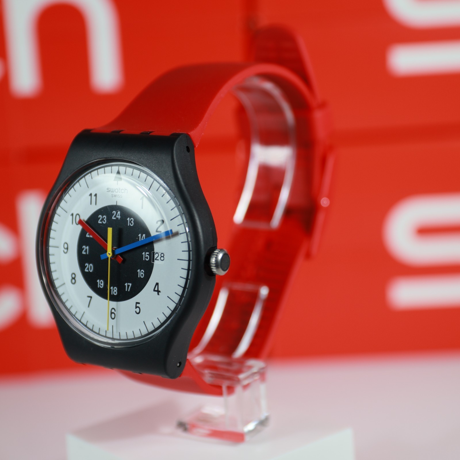 NEw LImited Swiss MAde SWATCH SO32B401 ROUGE & NOIR Black Red 41MM Multicolor ha