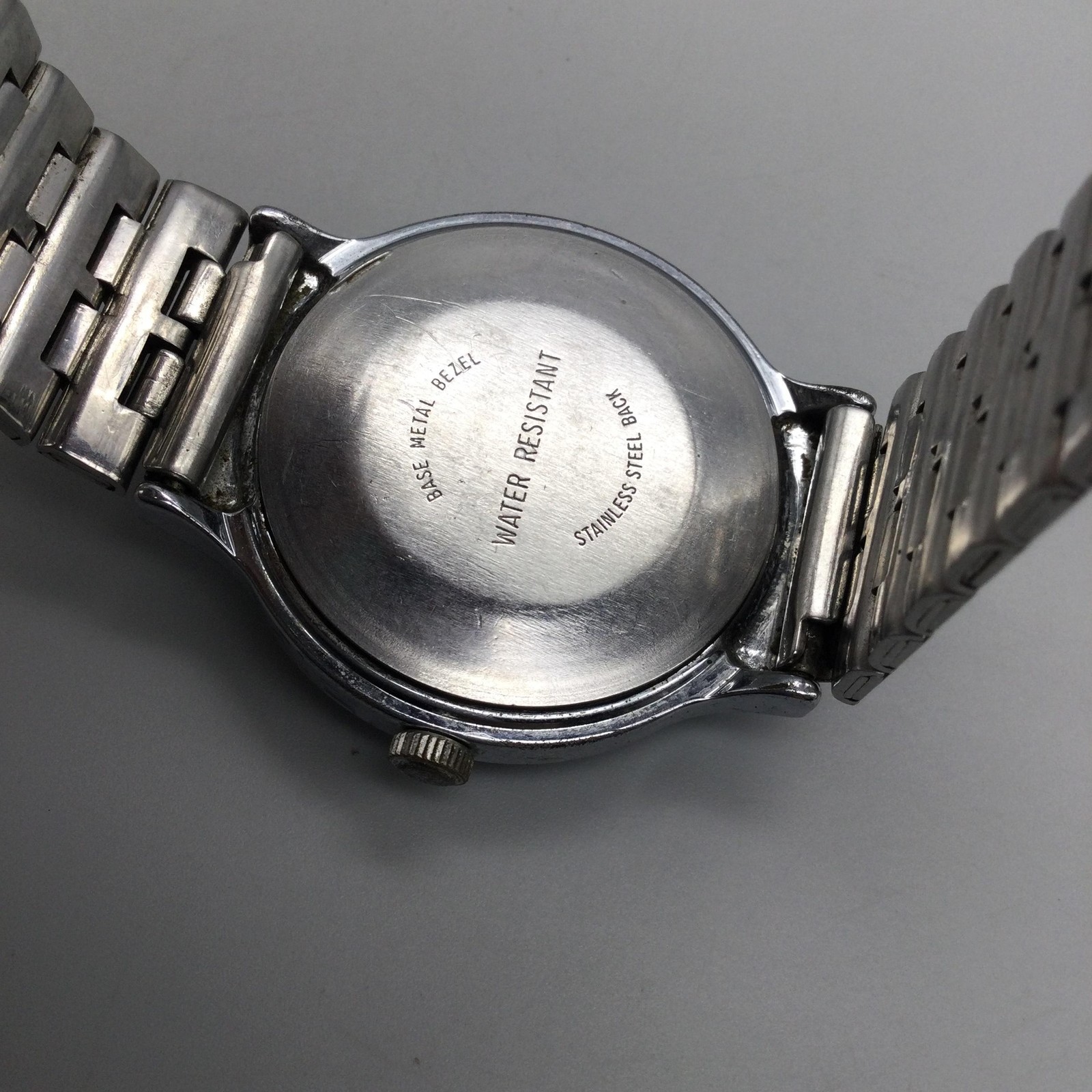 Vintage Timex Viscount Mens Watch 36mm Silver Tone Day Date Manual Wind 7″