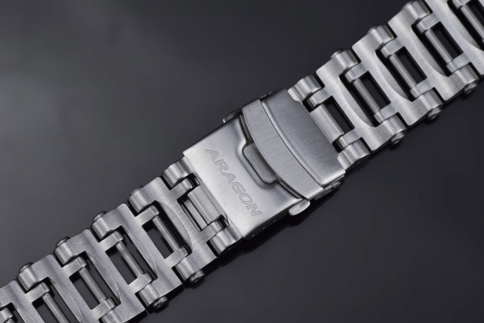 NEW! ARAGON Millipede SunRay Blue Dial GMT Automatic Mnmt Watch 24 HR Dial 44mm