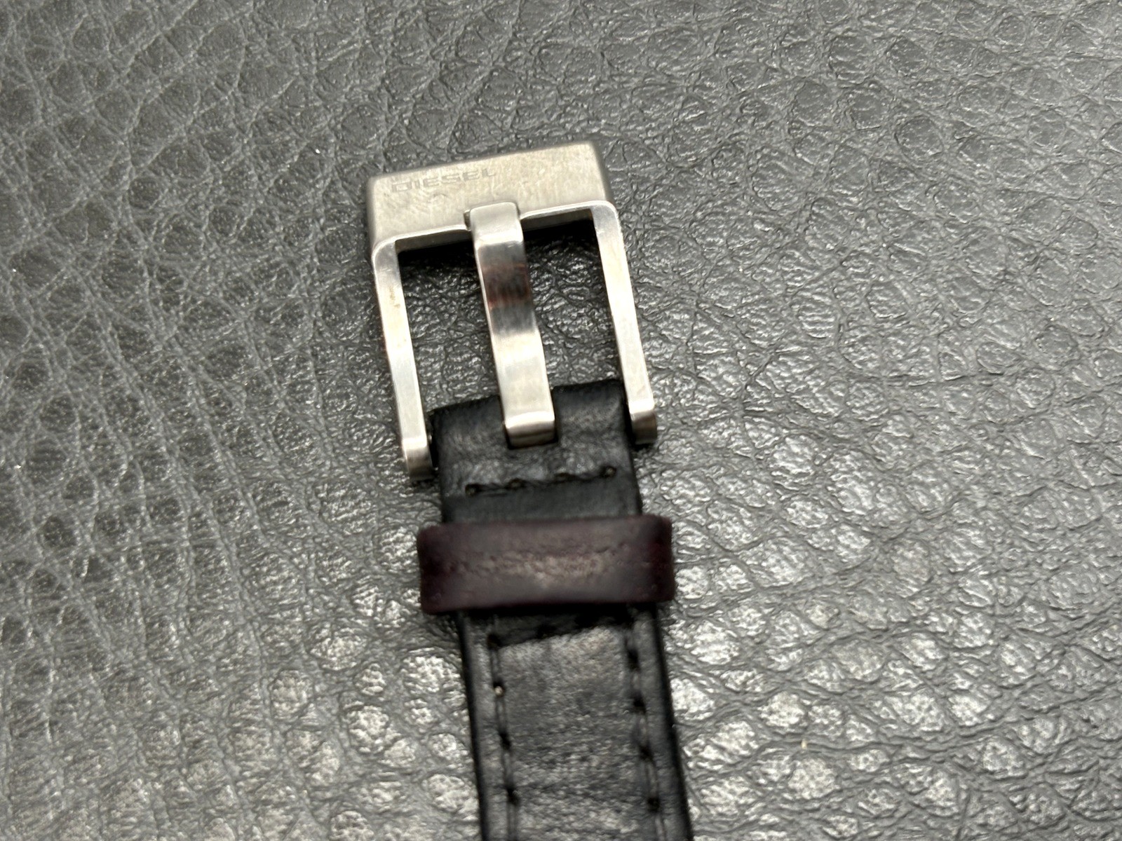 Diesel DZ3025 Men’s Square Dial Blue Purple Leather Strap Watch NEEDS BATTERY