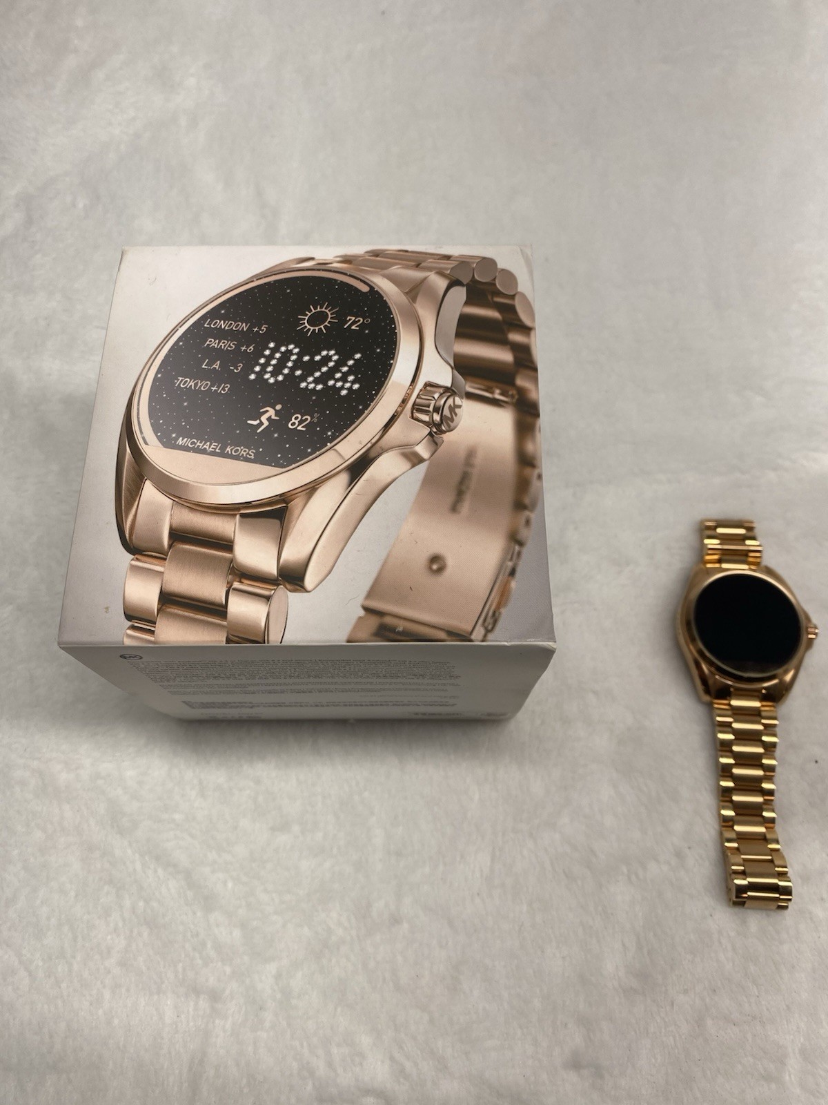 Michael Kors MKT5001 Smartwatch Gold Women’s Quartz 42mm Used Needs Charger