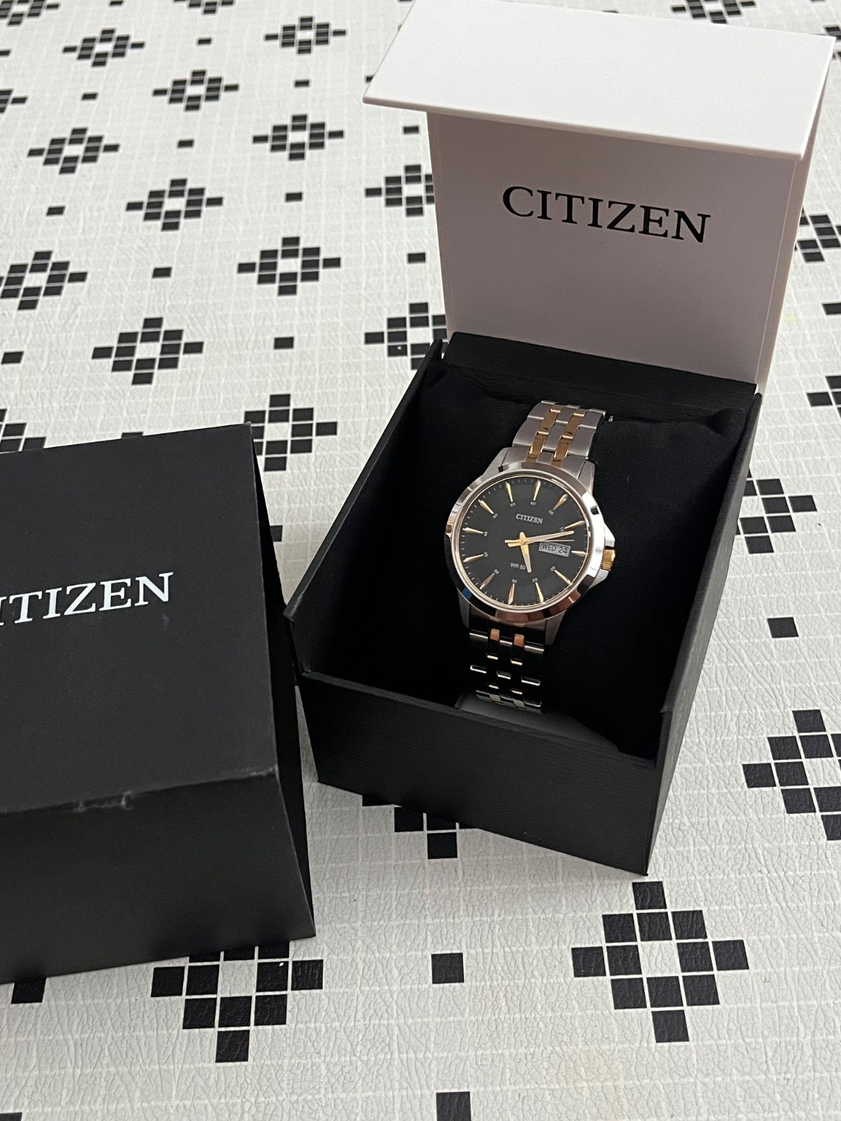 citizen silver and gold watch bf2018-52e