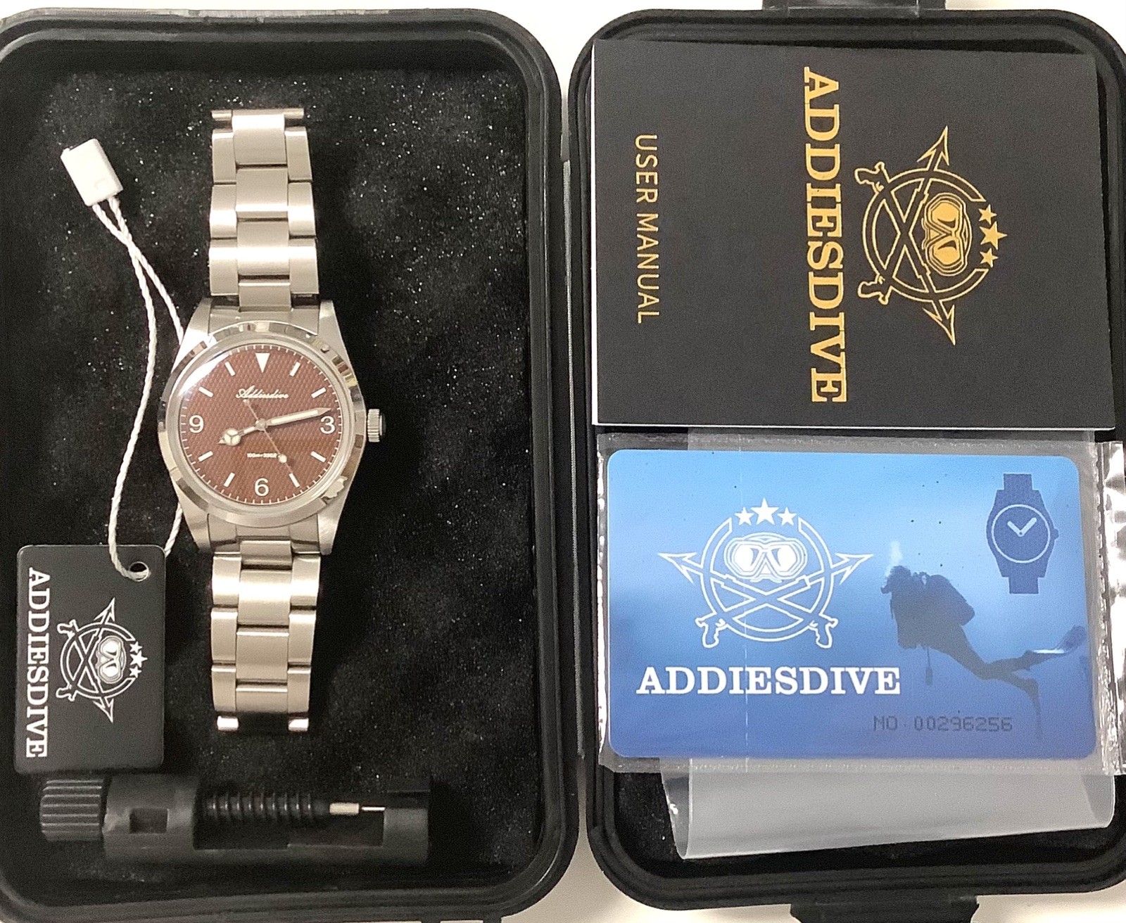 EXCELLENT ADDIESDIVE AD2096 36MM QUARTZ WATCH * BROWN TEXTURED DIAL * USA SELLER