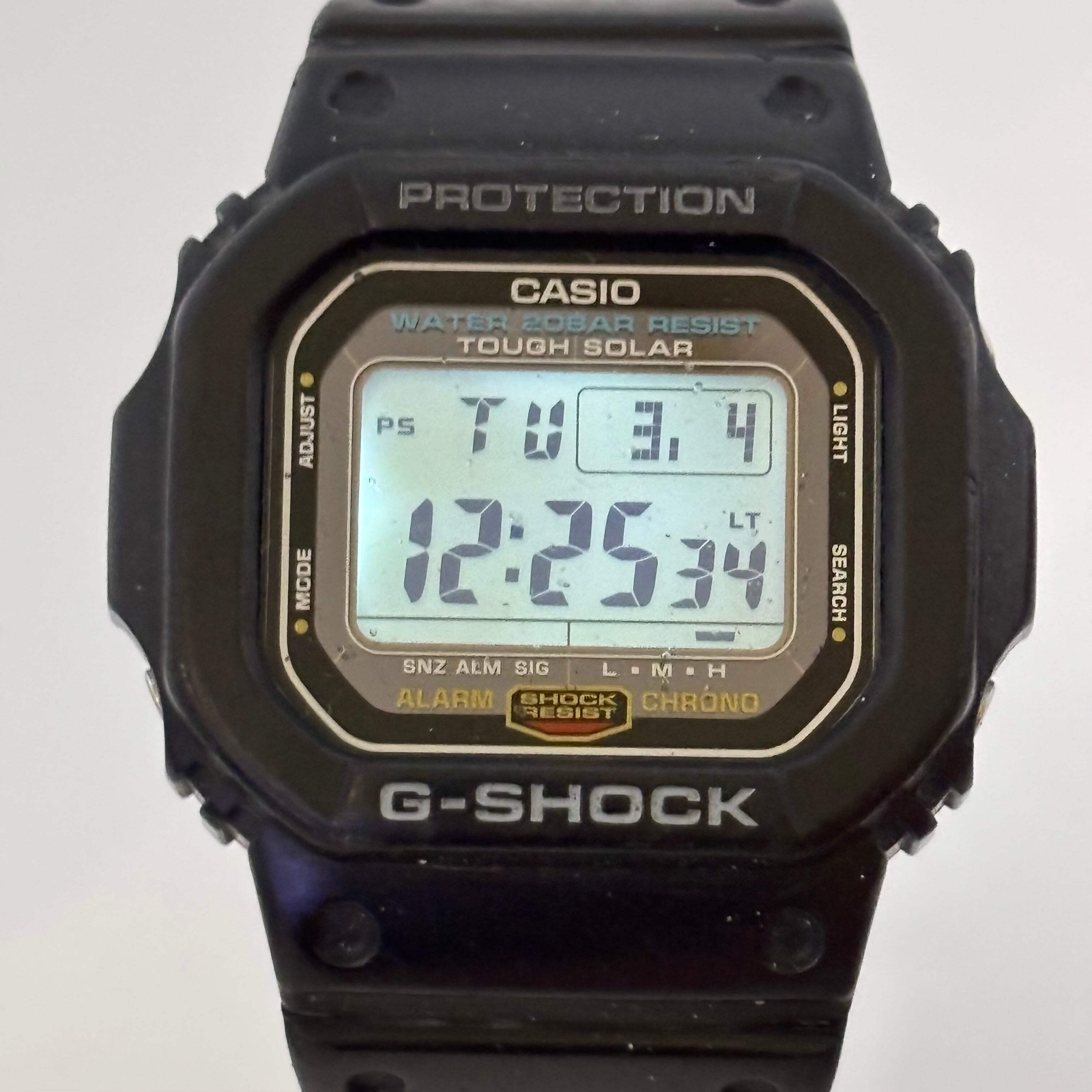 CASIO G-SHOCK G-5600UE Tough Solar Windshield damaged World Time 43.9mm