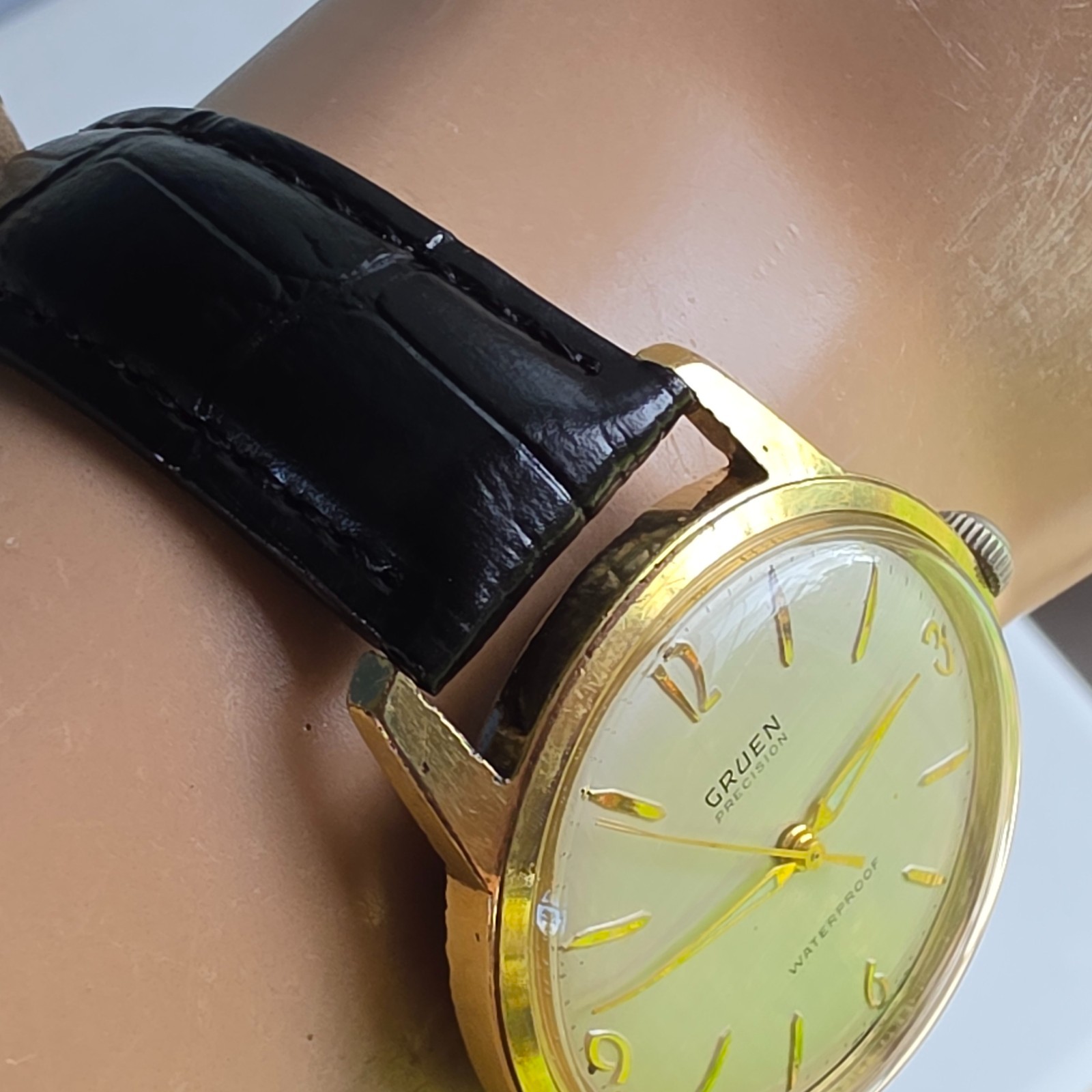 Vintage GRUEN men’s manual wind watch 522RSS Linen dial swiss 1960s