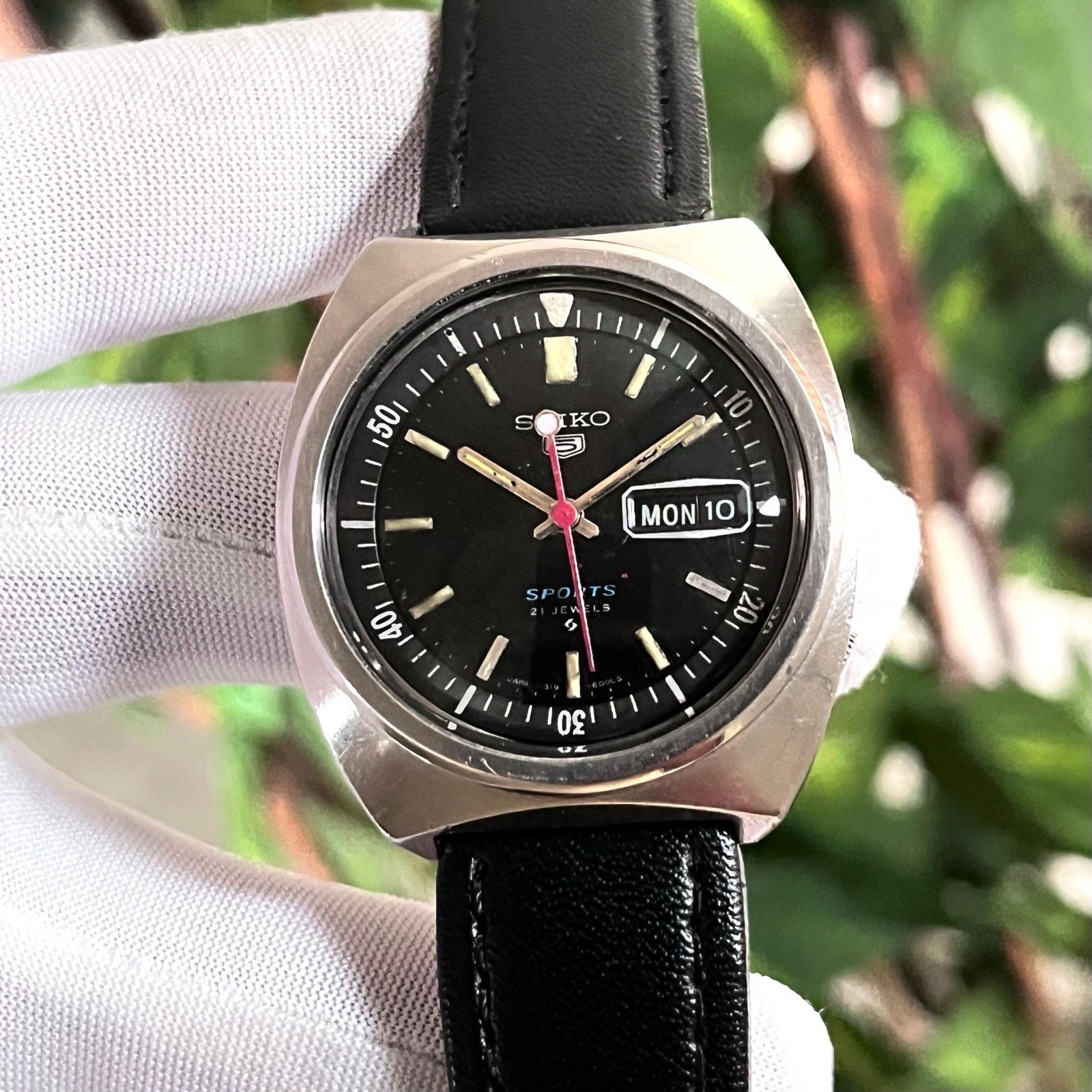 Vintage Seiko 5 Sports Diver Rotating Inner Ring Automatic Japan Watch 6319-6000