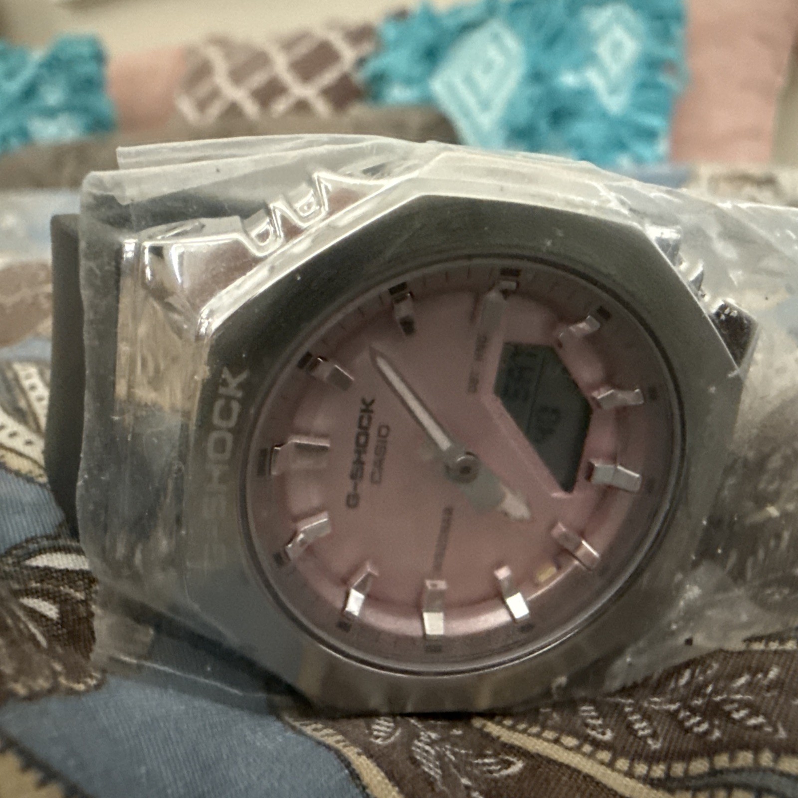 CASIO G-SHOCK Rose Gold Face W Silver Case & Gray Rubber / Plastic Unisex Watch