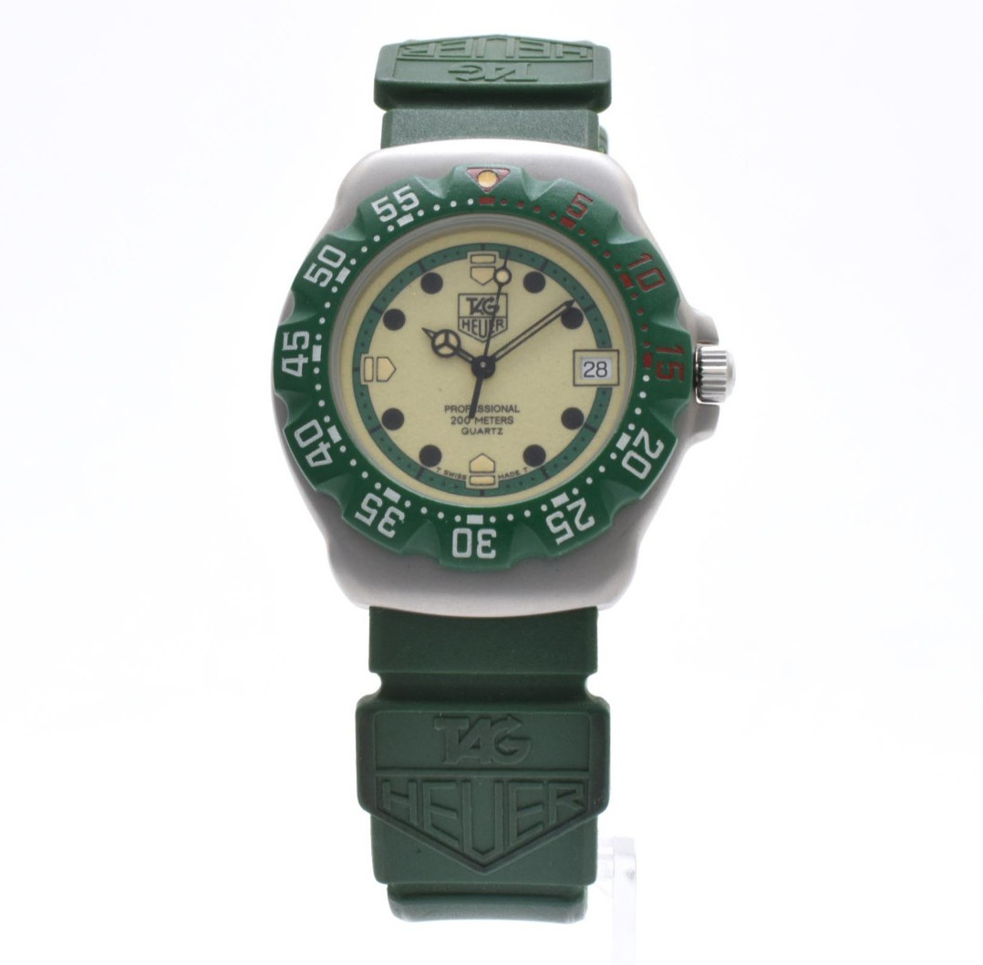 TAG Heuer Formula 1 WA1212 Quartz Men’s Watch Green Dial Diver 200m 34mm JAPAN