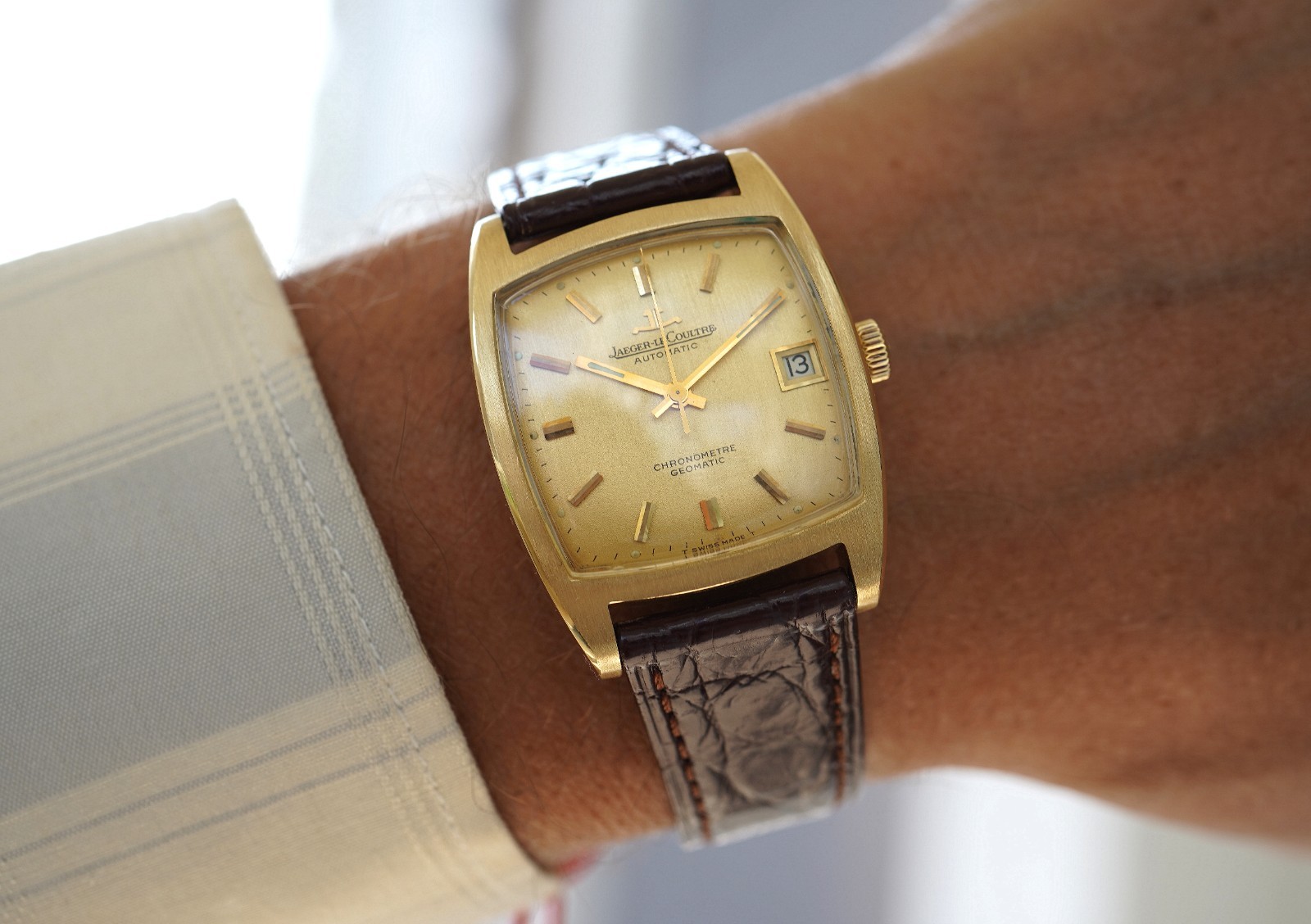 VINTAGE JAEGER-LECOULTRE GEOMATIC TONNEAU E560 18K GOLD ORIGINAL FULL SET 1970’S
