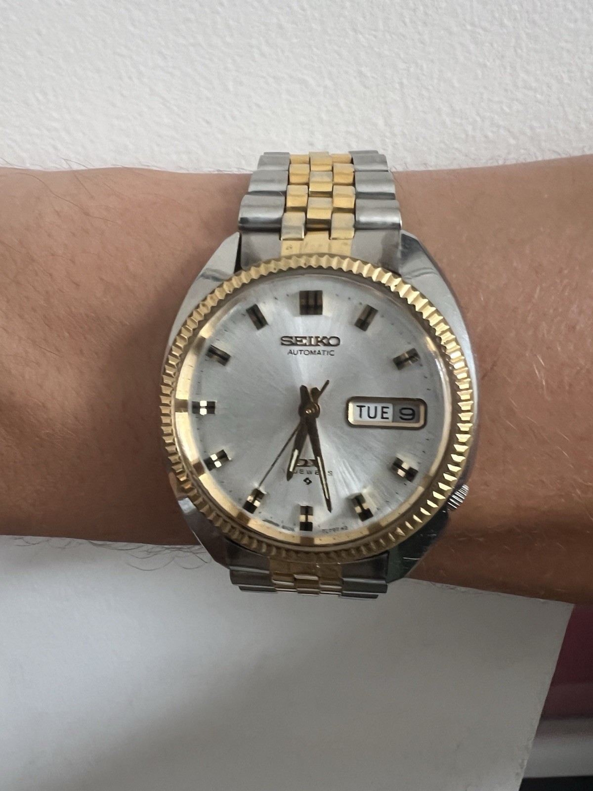 Vintage 1971 Seiko DX Automatic Day Date 6106-7047 Two Tone Jubilee Running