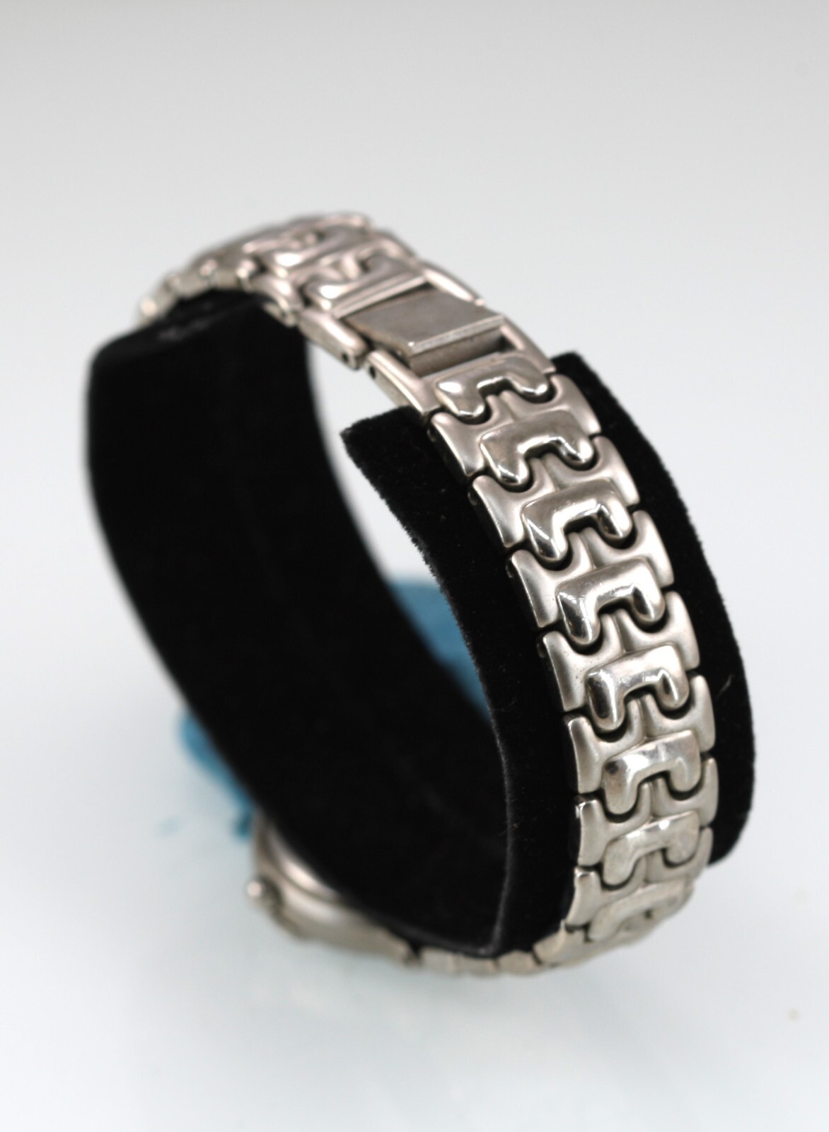 Majestron Watch Women Silver Stainless Steel Water Resist Battery White Quartz