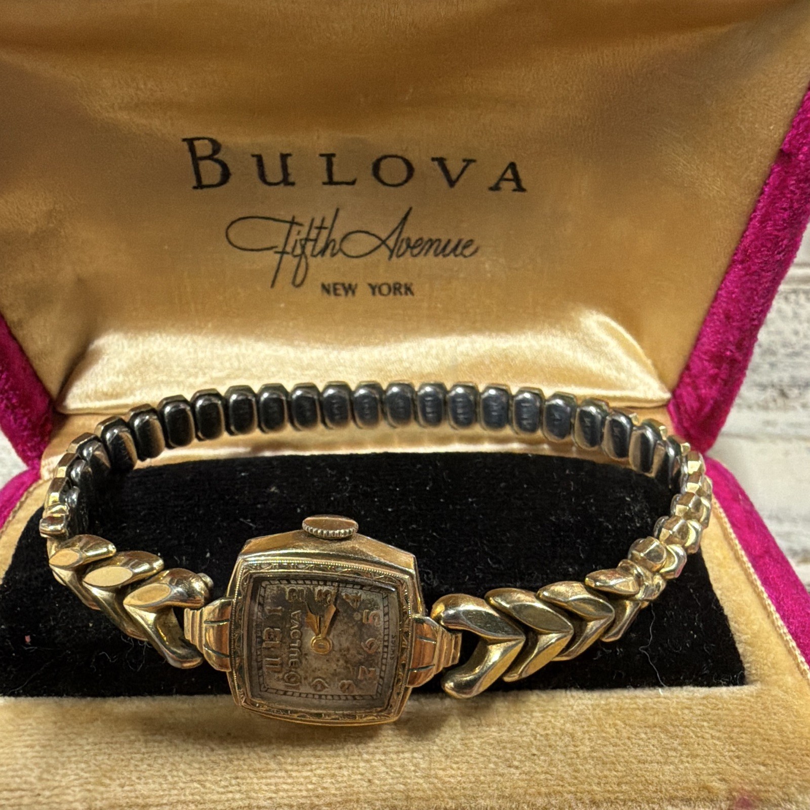 Bulova Fifth Avenue Women’s Vintage Manual Mechanical Square Silver Dial Box