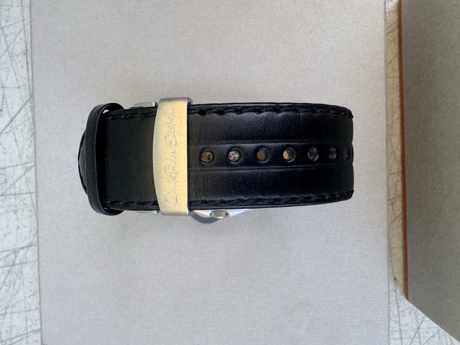 Quicksilver edition LUNADA Watch M105JL 10 ATM / 100 Meters stainless steel