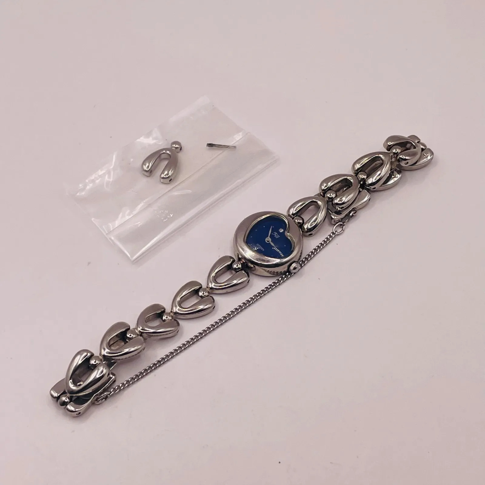 Citizen Fill Ladies’ Watch, Heart-Shaped, Blue Dial, Working Condition, B nu
