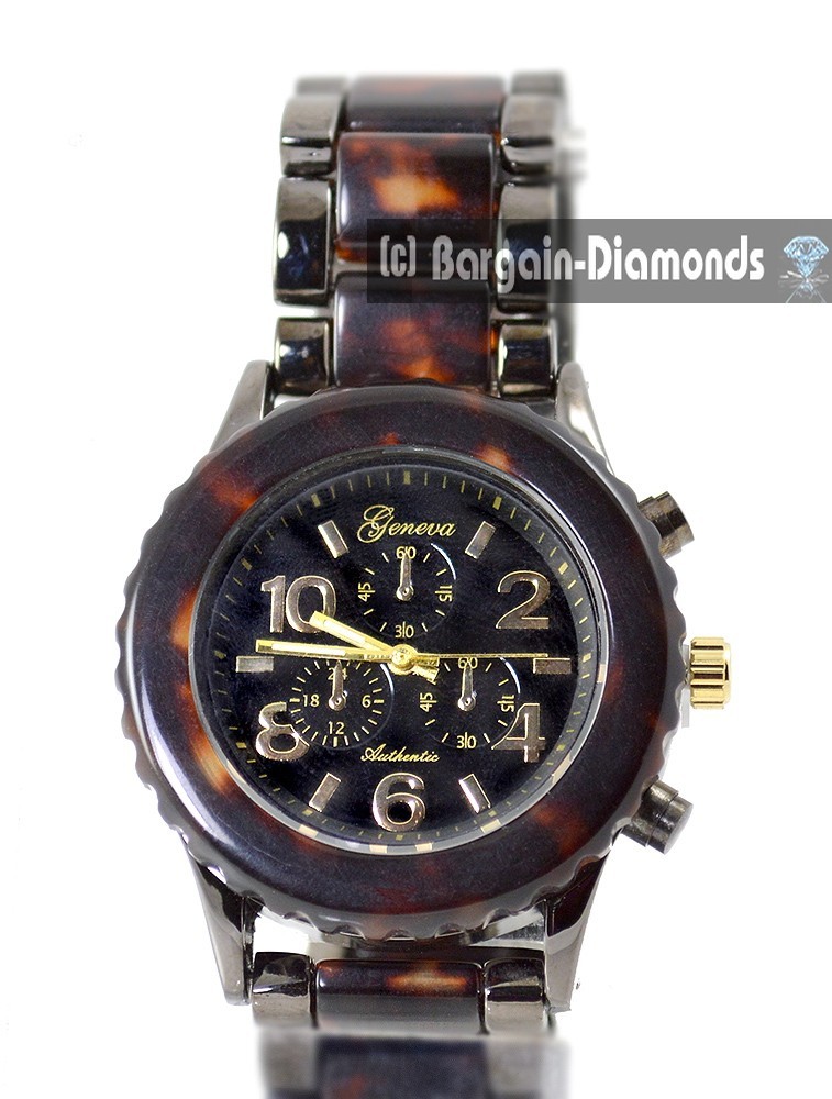 Ladies Silver tone tongue-in-cheek Watch Silver Dial-Hands up to 8.5″ Wrist